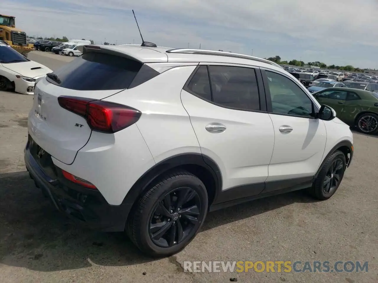 3 Фотография поврежденного автомобиля KL4AMDSL6RB089625 BUICK ENCORE 2024