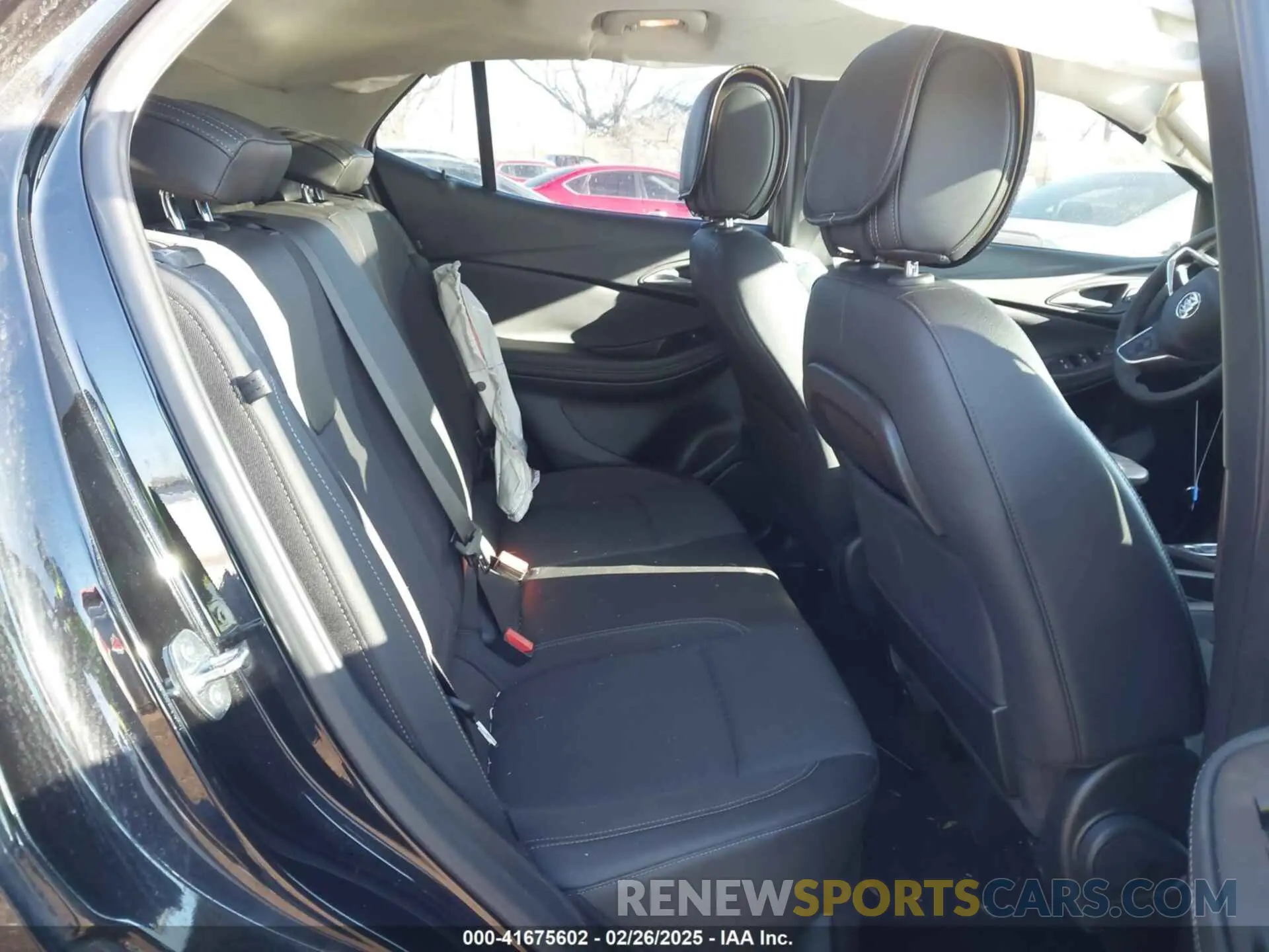 8 Фотография поврежденного автомобиля KL4MMBS22LB097253 BUICK ENCORE GX 2020