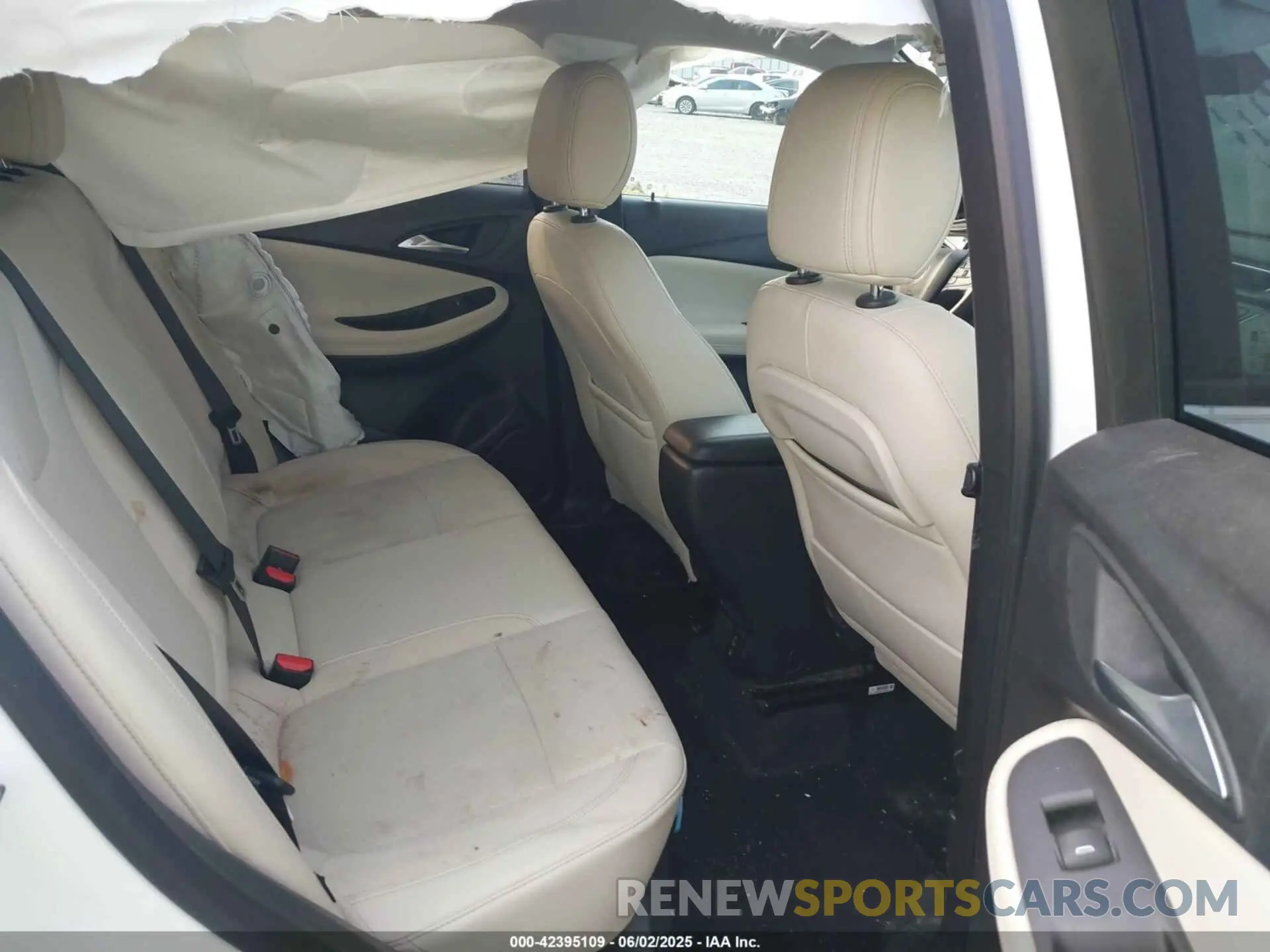 8 Photograph of a damaged car KL4MMBS24LB092037 BUICK ENCORE GX 2020