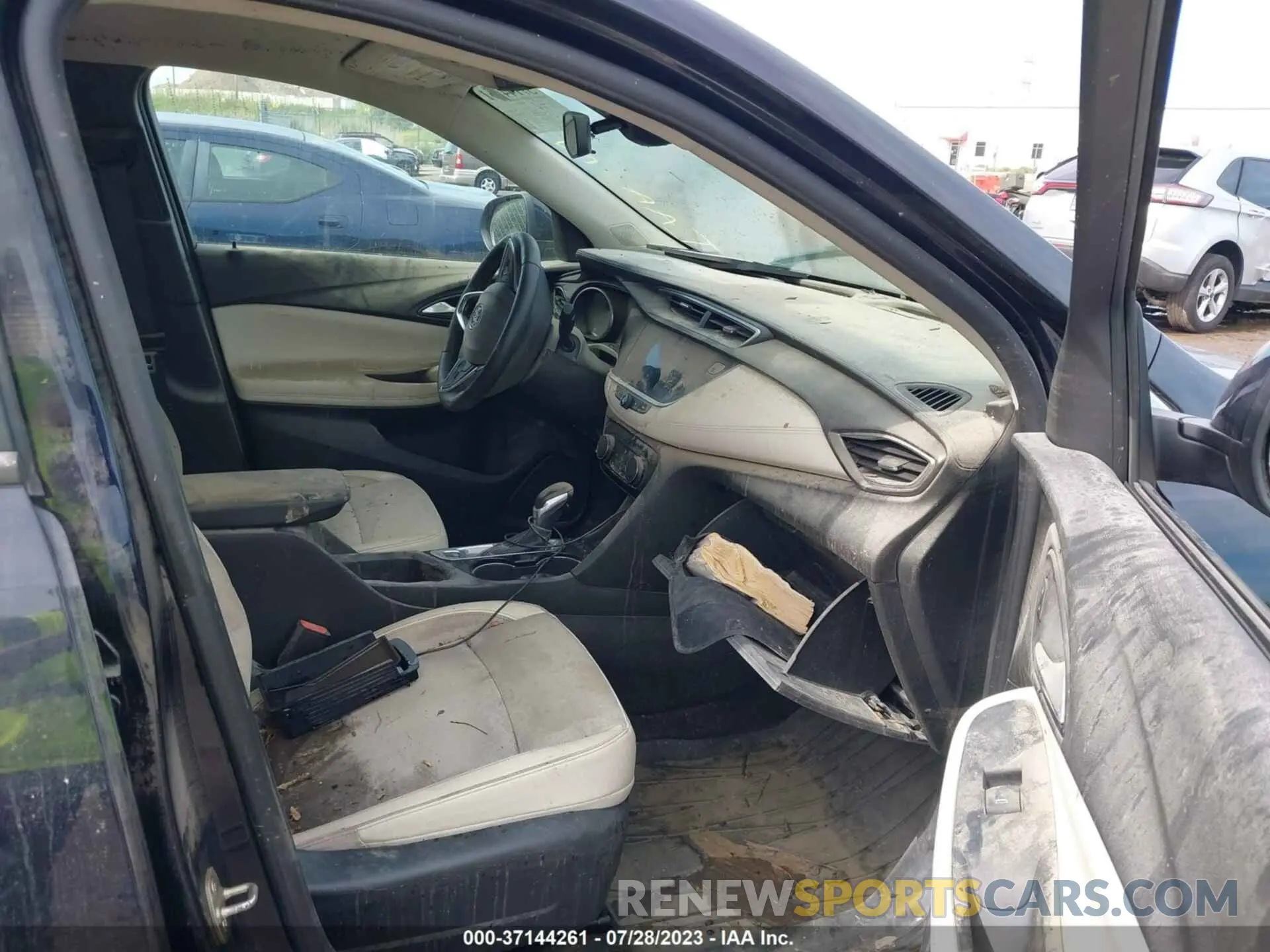 5 Photograph of a damaged car KL4MMBS25LB095223 BUICK ENCORE GX 2020