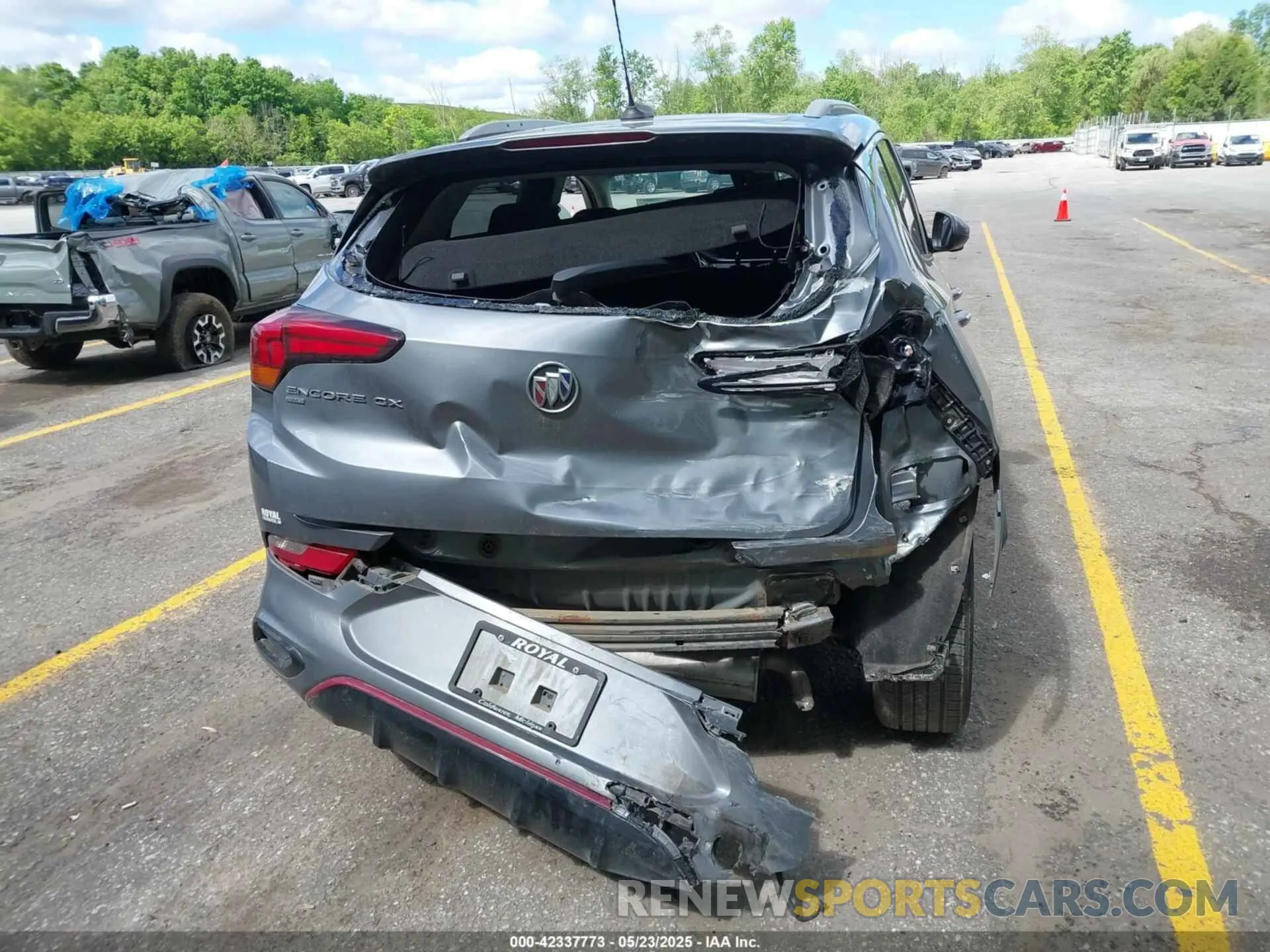 17 Photograph of a damaged car KL4MMCSL2LB108847 BUICK ENCORE GX 2020