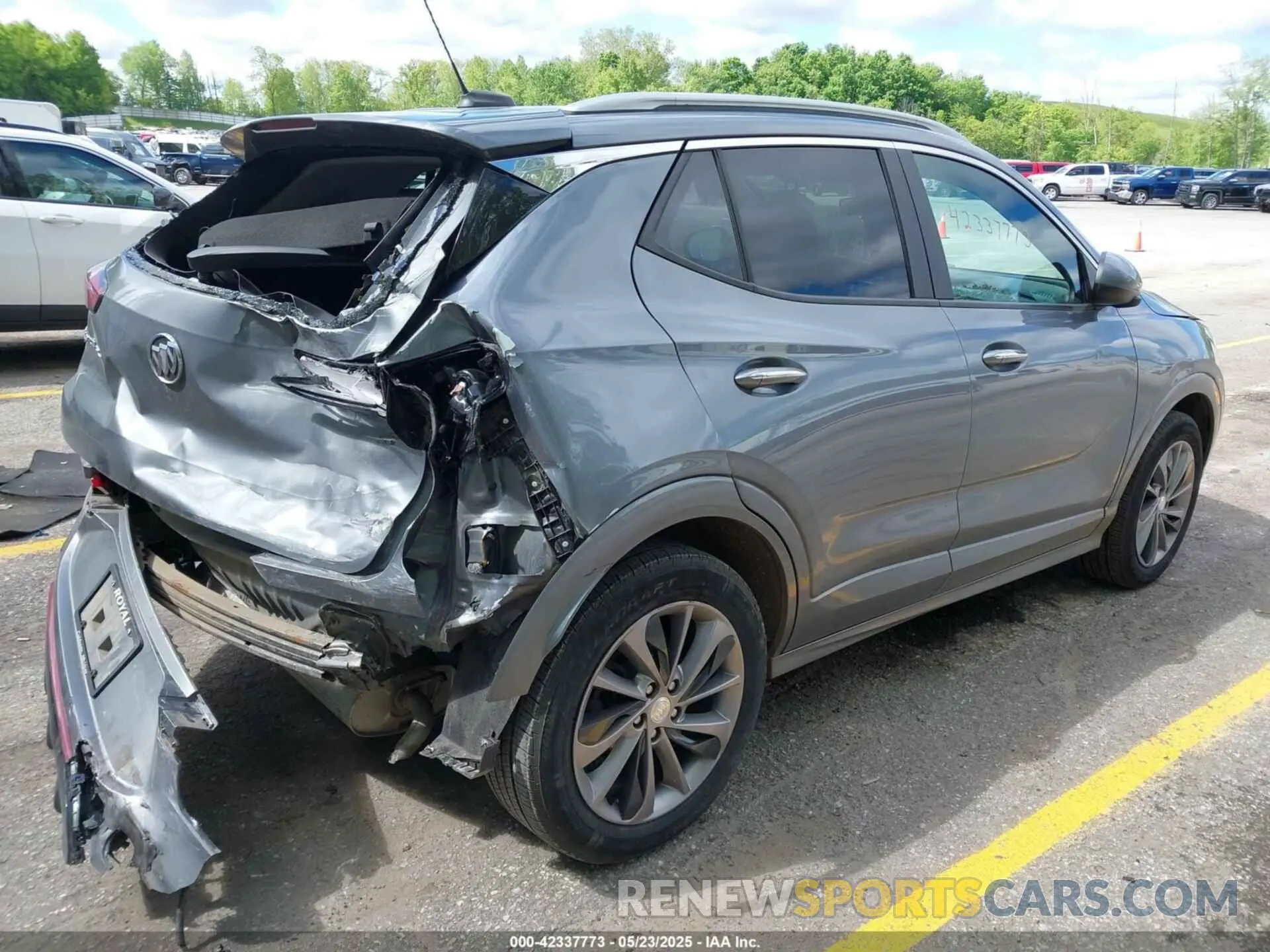 4 Photograph of a damaged car KL4MMCSL2LB108847 BUICK ENCORE GX 2020