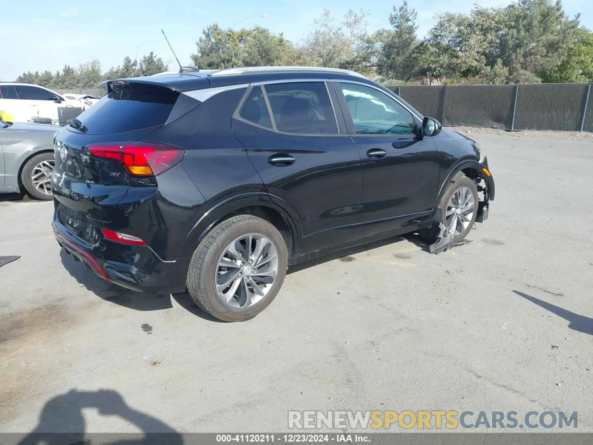 4 Фотография поврежденного автомобиля KL4MMCSL9LB122583 BUICK ENCORE GX 2020