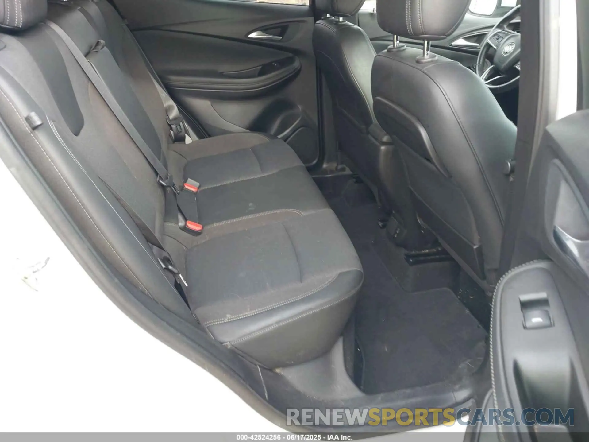 8 Photograph of a damaged car KL4MMDS22LB117481 BUICK ENCORE GX 2020