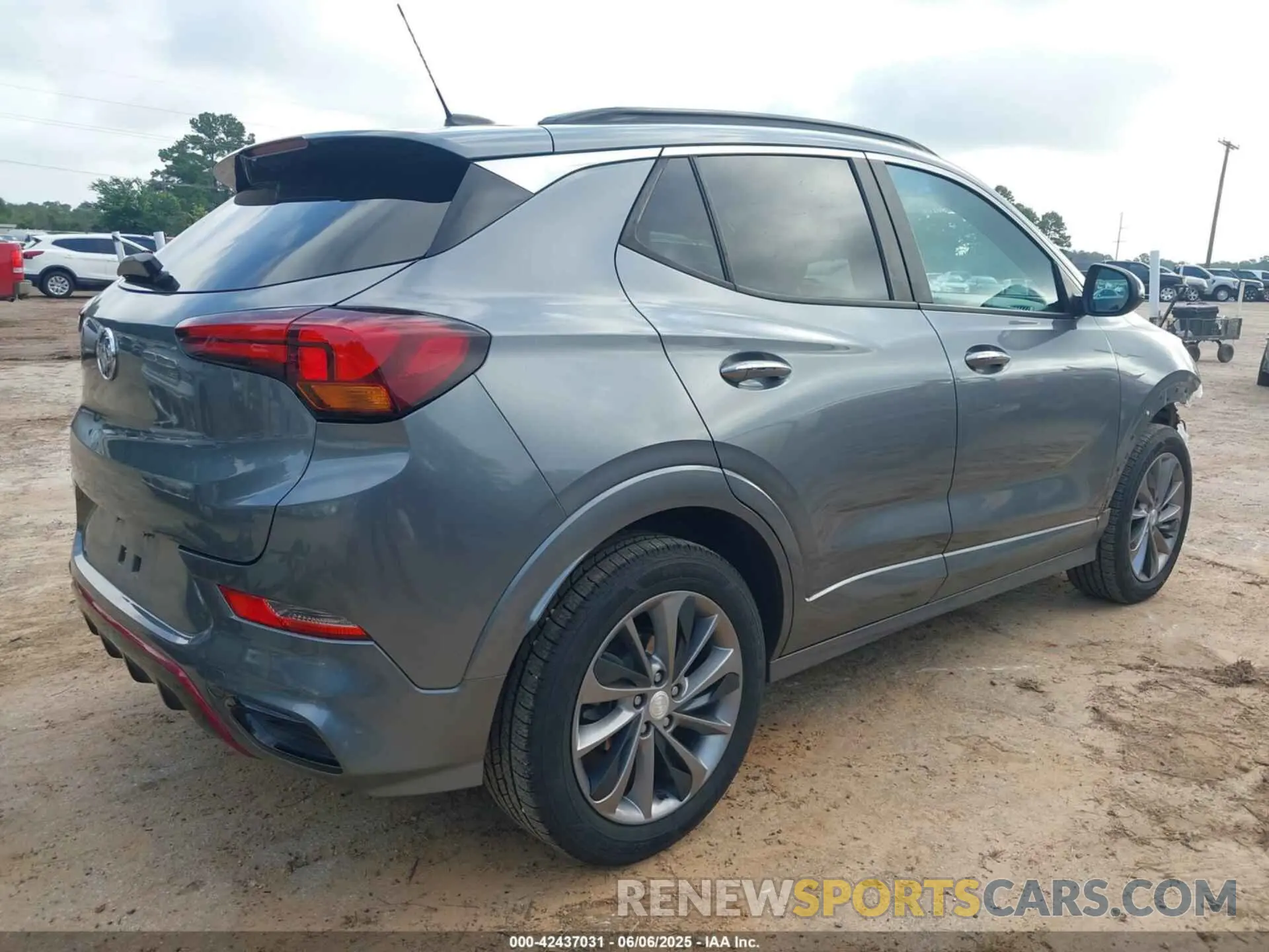 4 Photograph of a damaged car KL4MMDS24LB097105 BUICK ENCORE GX 2020