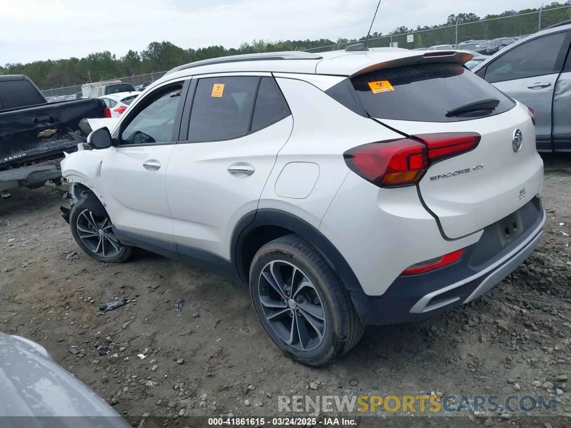 3 Фотография поврежденного автомобиля KL4MMDSL5LB087241 BUICK ENCORE GX 2020