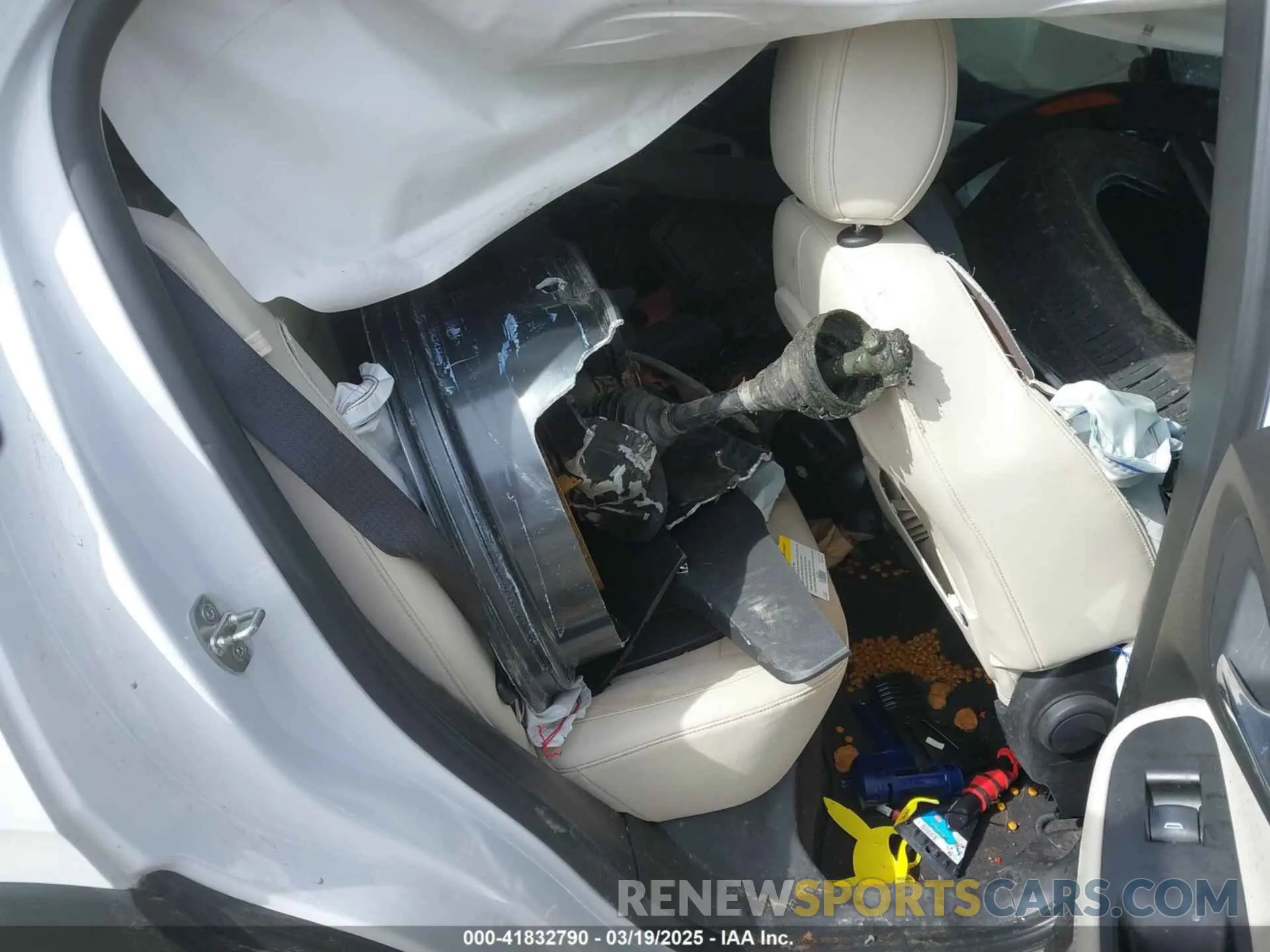 8 Photograph of a damaged car KL4MMESL3LB119836 BUICK ENCORE GX 2020