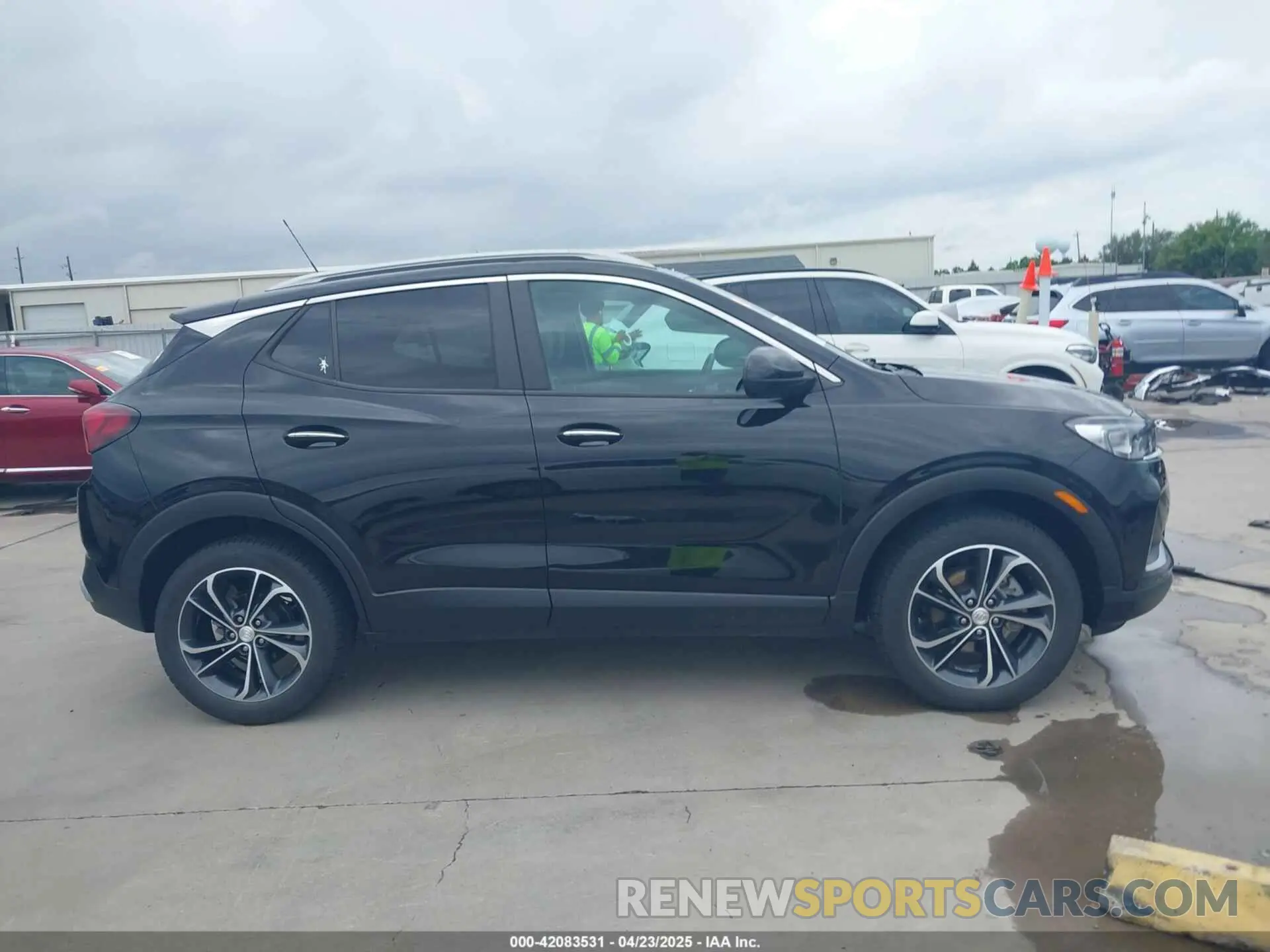 13 Фотография поврежденного автомобиля KL4MMESLXLB114634 BUICK ENCORE GX 2020