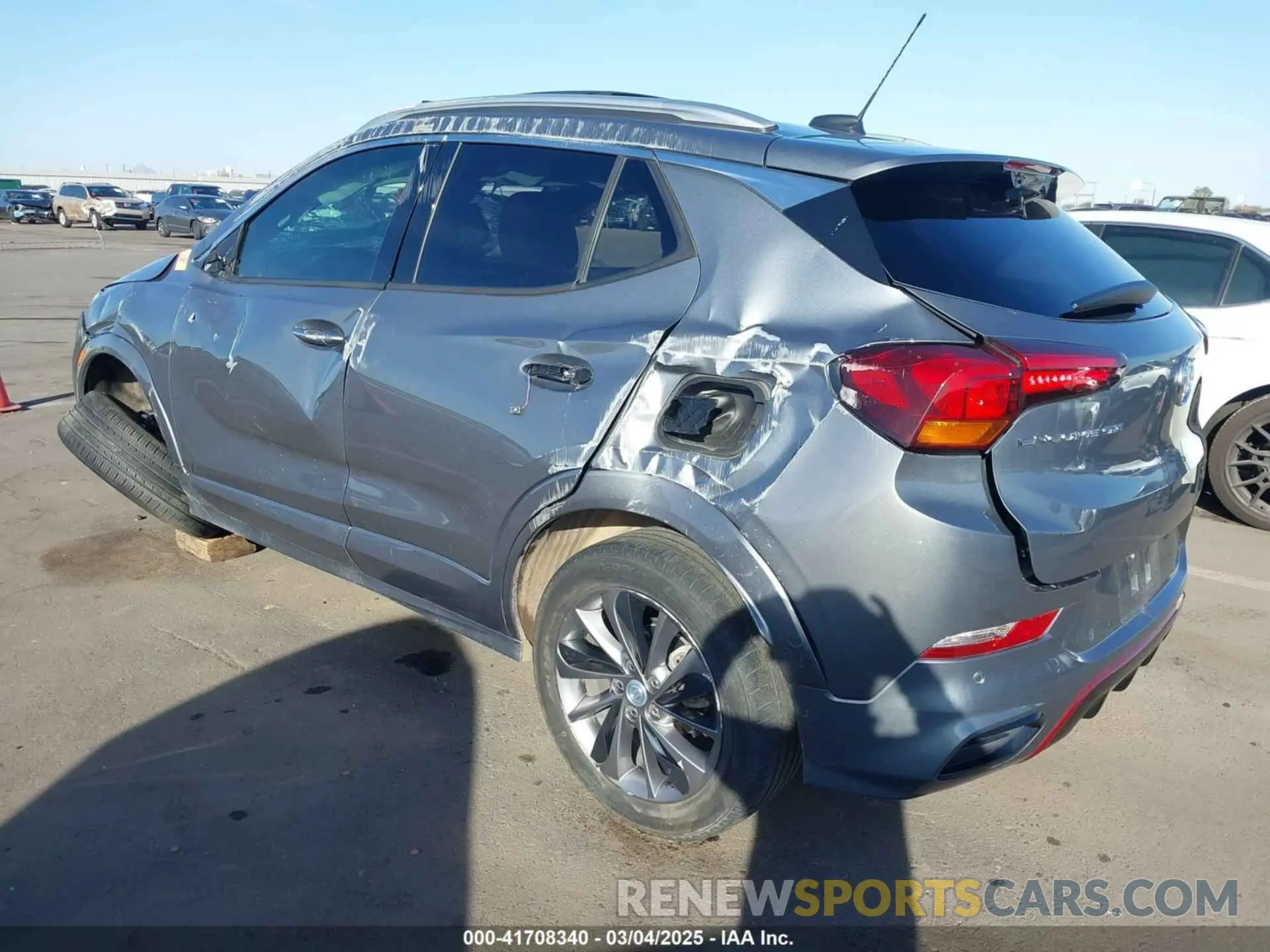 3 Фотография поврежденного автомобиля KL4MMFSL0LB104135 BUICK ENCORE GX 2020