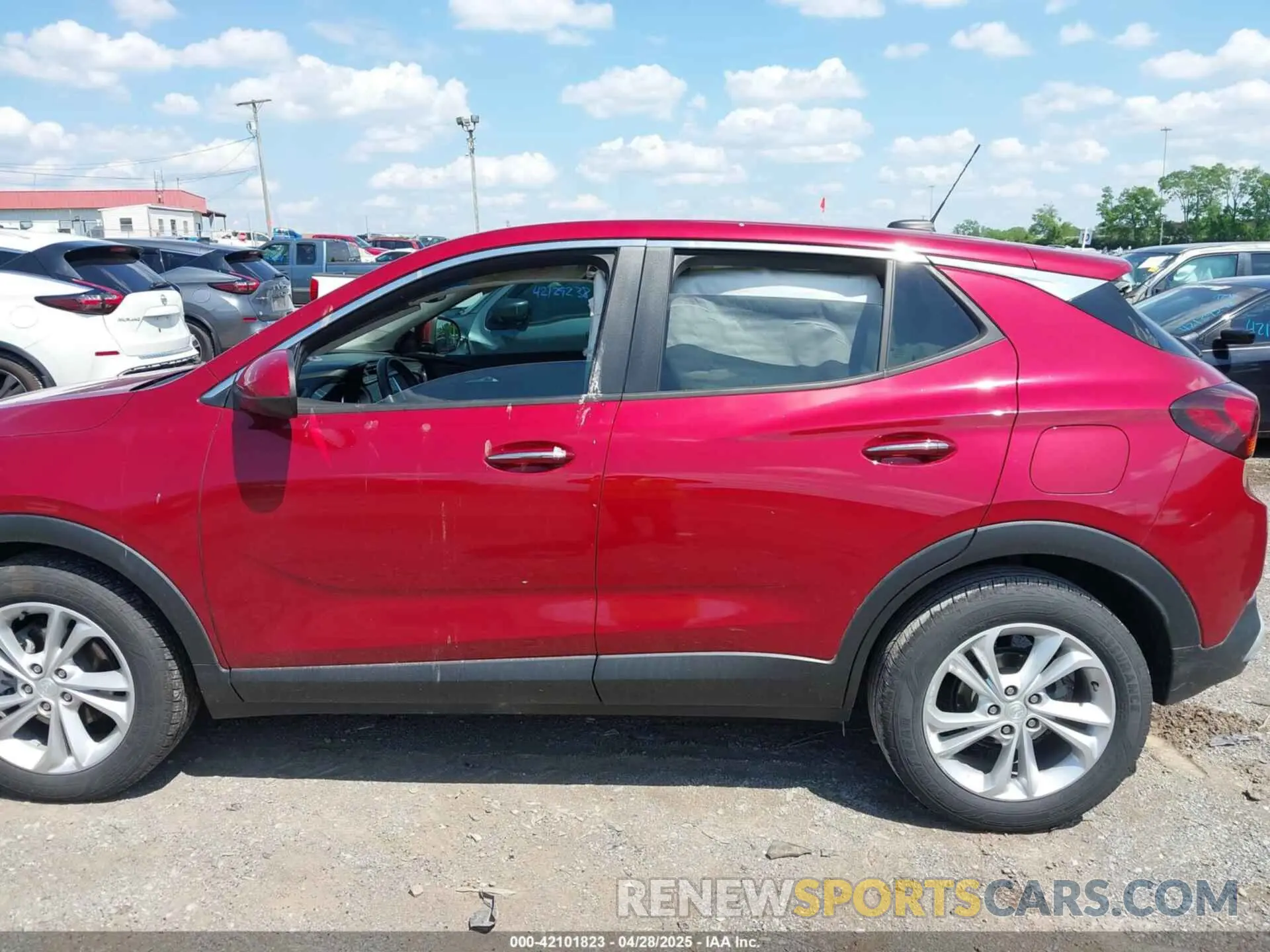 14 Фотография поврежденного автомобиля KL4MMBS22MB072614 BUICK ENCORE GX 2021
