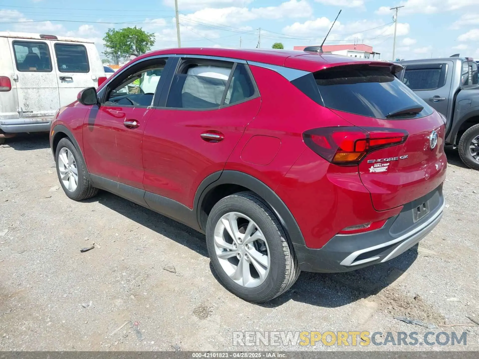 3 Фотография поврежденного автомобиля KL4MMBS22MB072614 BUICK ENCORE GX 2021