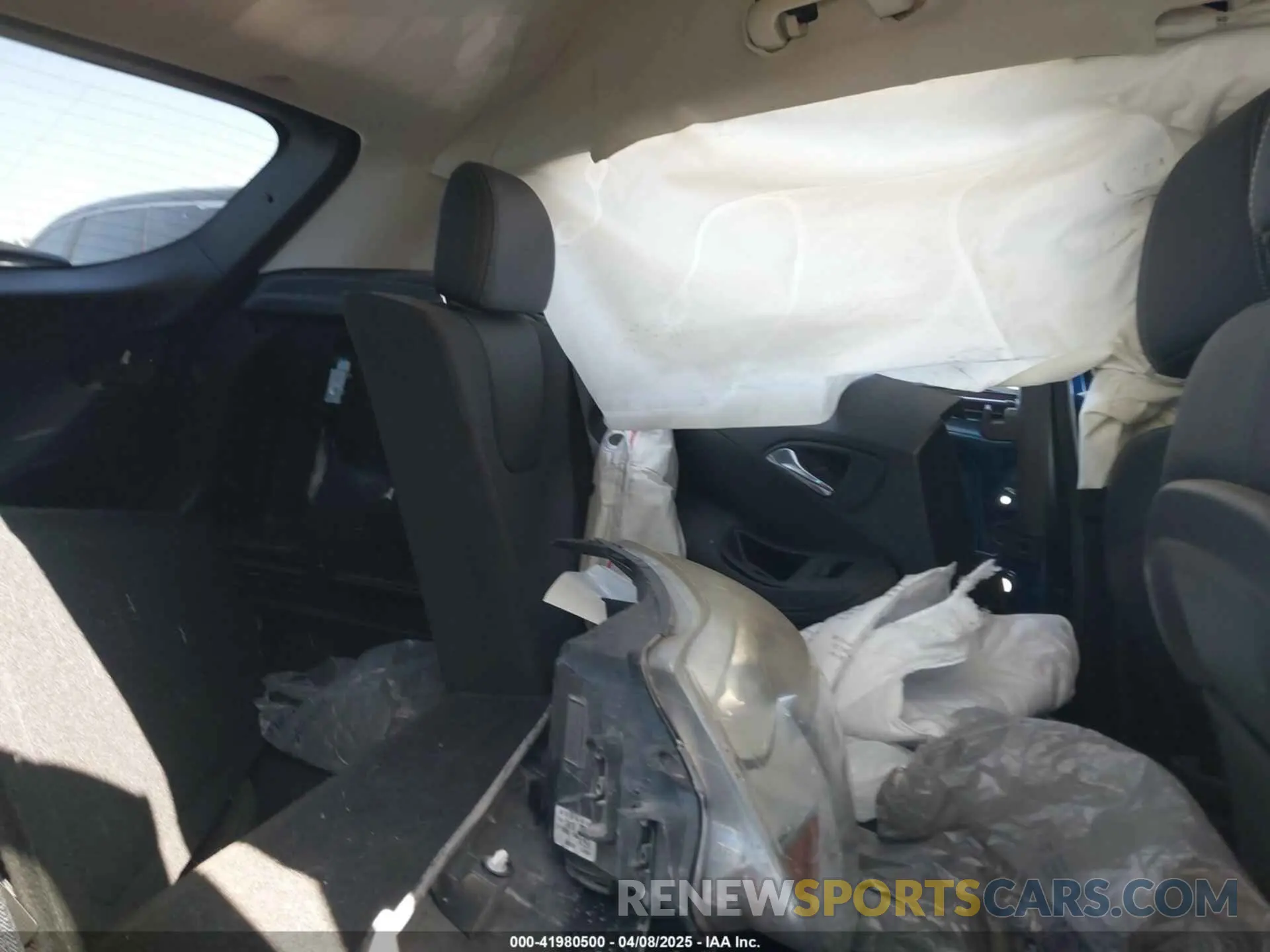 8 Photograph of a damaged car KL4MMBS25MB106464 BUICK ENCORE GX 2021