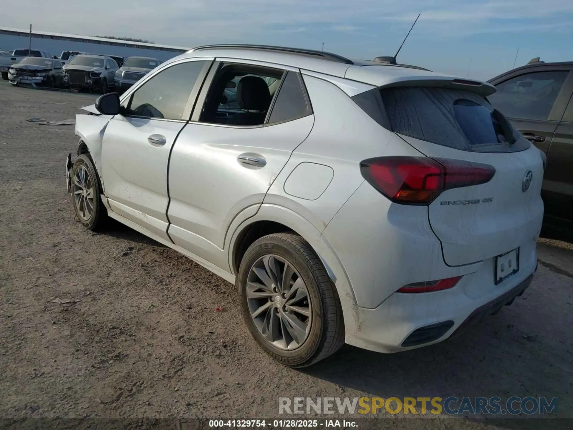 3 Фотография поврежденного автомобиля KL4MMDS22MB102478 BUICK ENCORE GX 2021