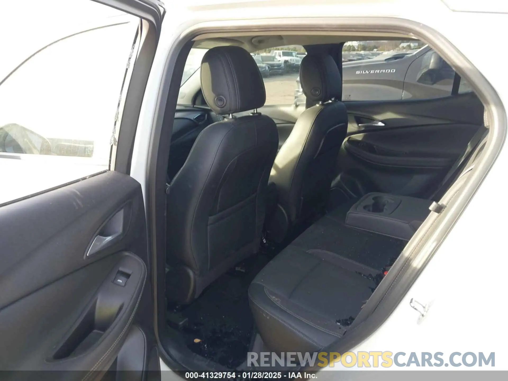 8 Фотография поврежденного автомобиля KL4MMDS22MB102478 BUICK ENCORE GX 2021