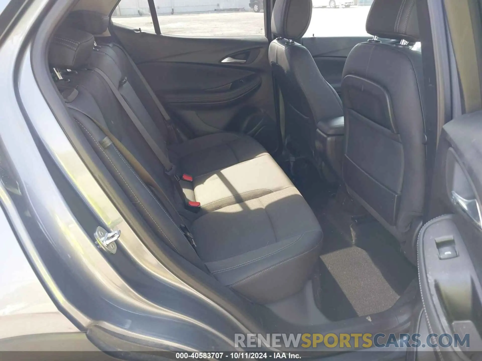 8 Фотография поврежденного автомобиля KL4MMDS2XMB164677 BUICK ENCORE GX 2021