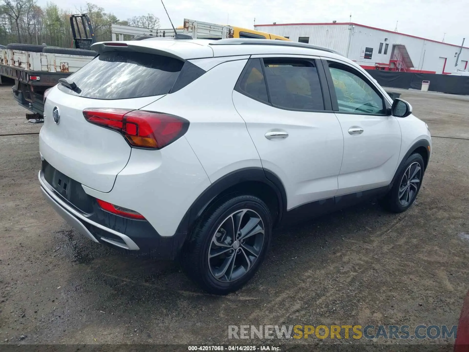 4 Фотография поврежденного автомобиля KL4MMDSL4MB157488 BUICK ENCORE GX 2021