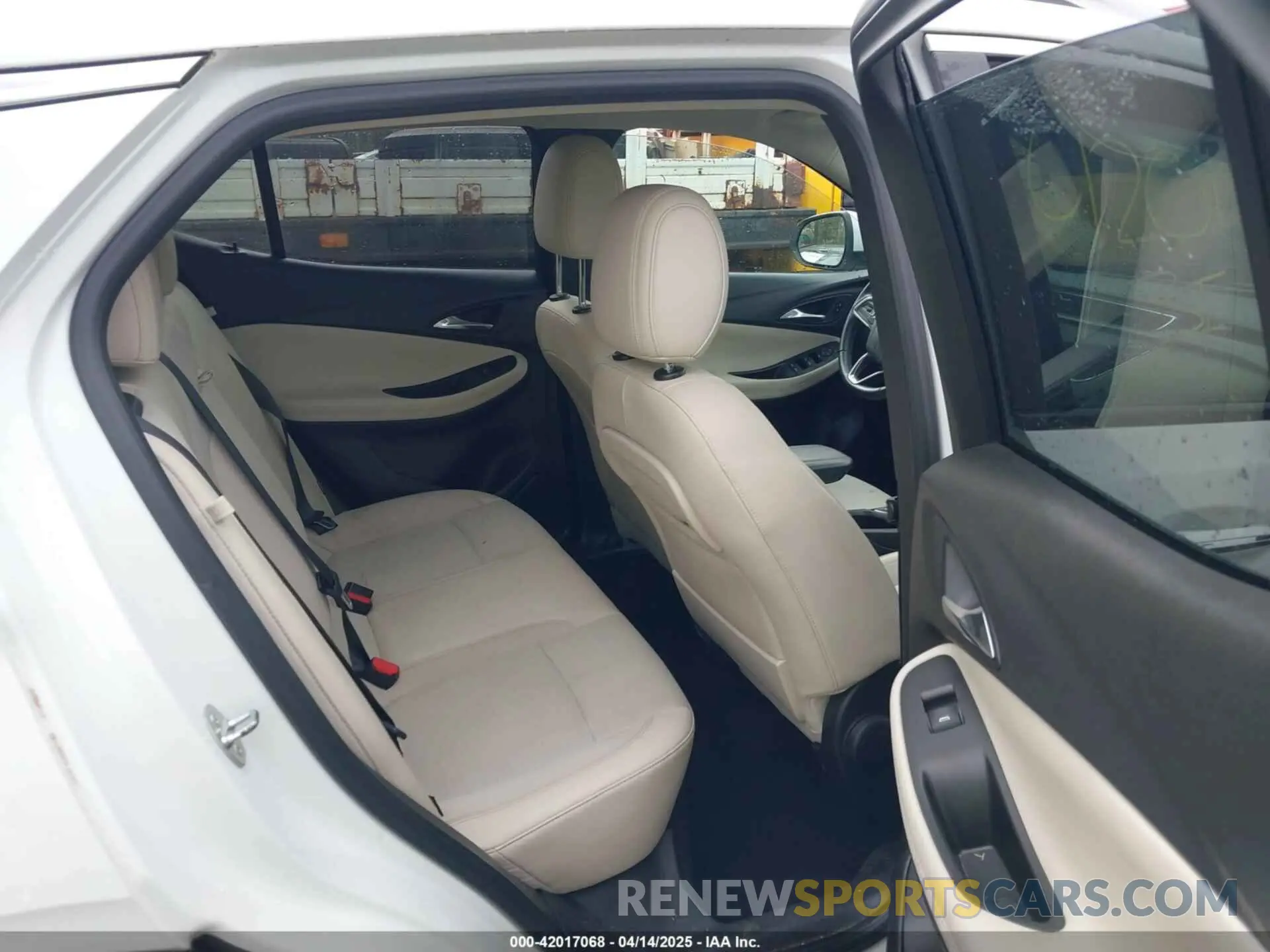 8 Фотография поврежденного автомобиля KL4MMDSL4MB157488 BUICK ENCORE GX 2021