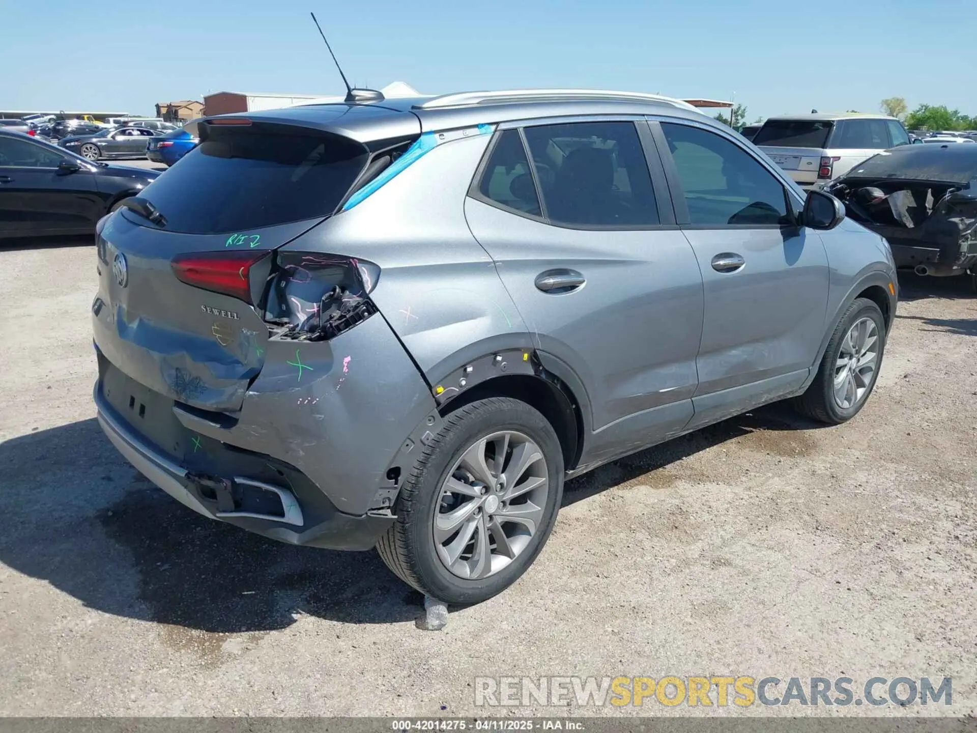 4 Фотография поврежденного автомобиля KL4MMDSL4MB167826 BUICK ENCORE GX 2021