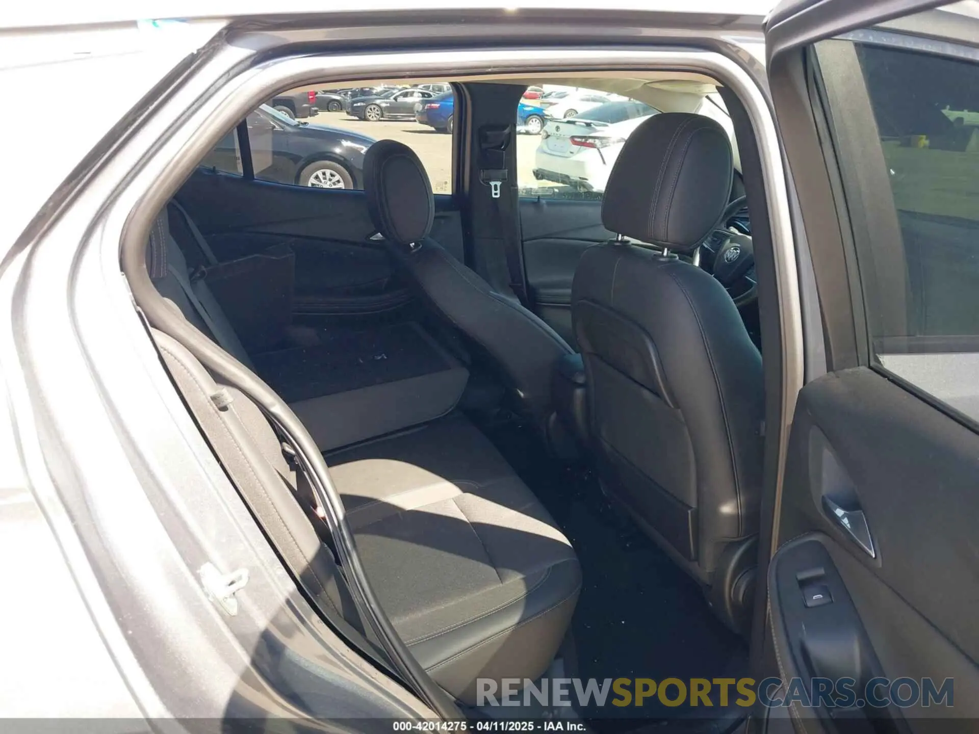 8 Фотография поврежденного автомобиля KL4MMDSL4MB167826 BUICK ENCORE GX 2021
