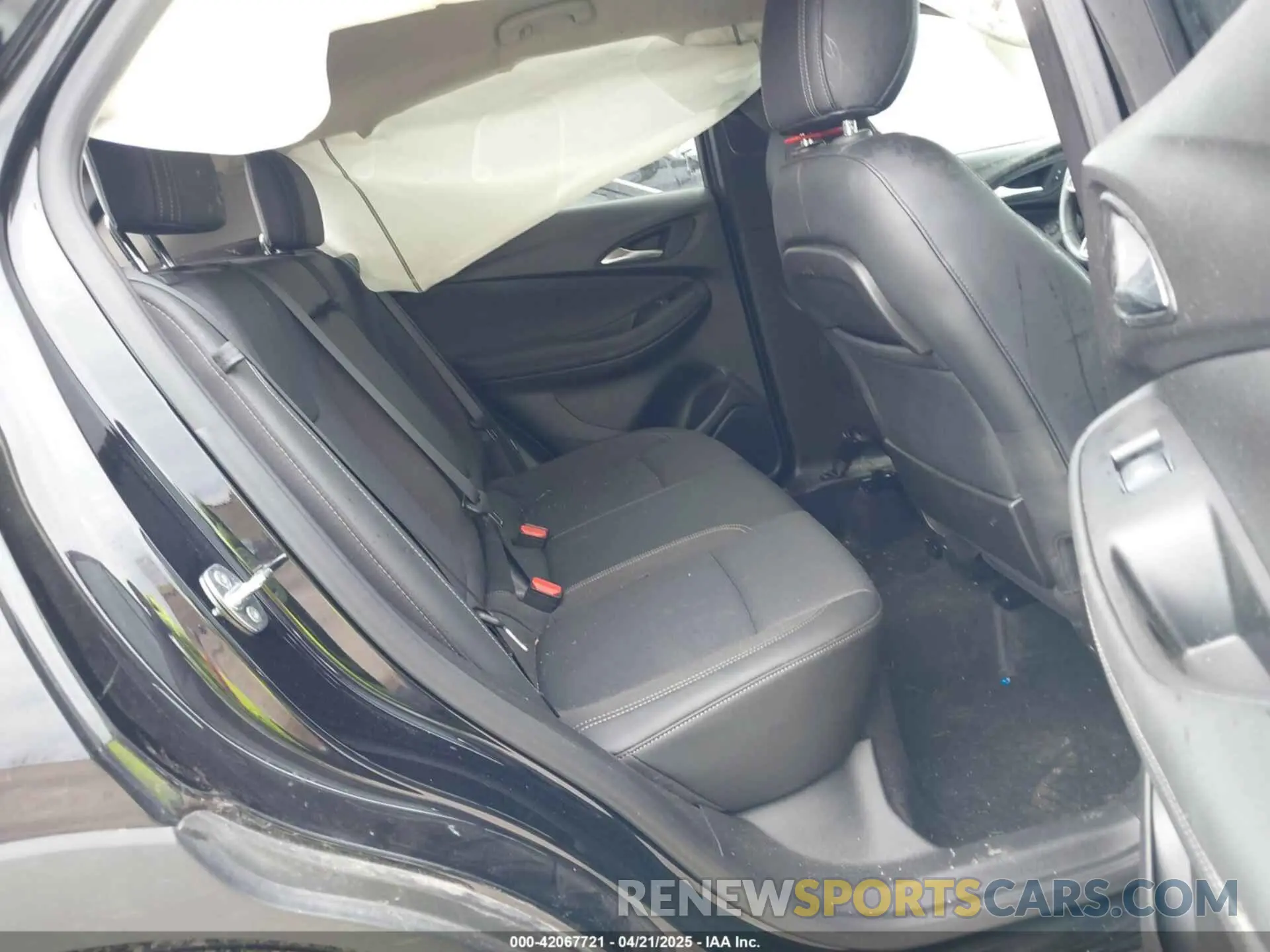 8 Фотография поврежденного автомобиля KL4MMESL1MB111199 BUICK ENCORE GX 2021