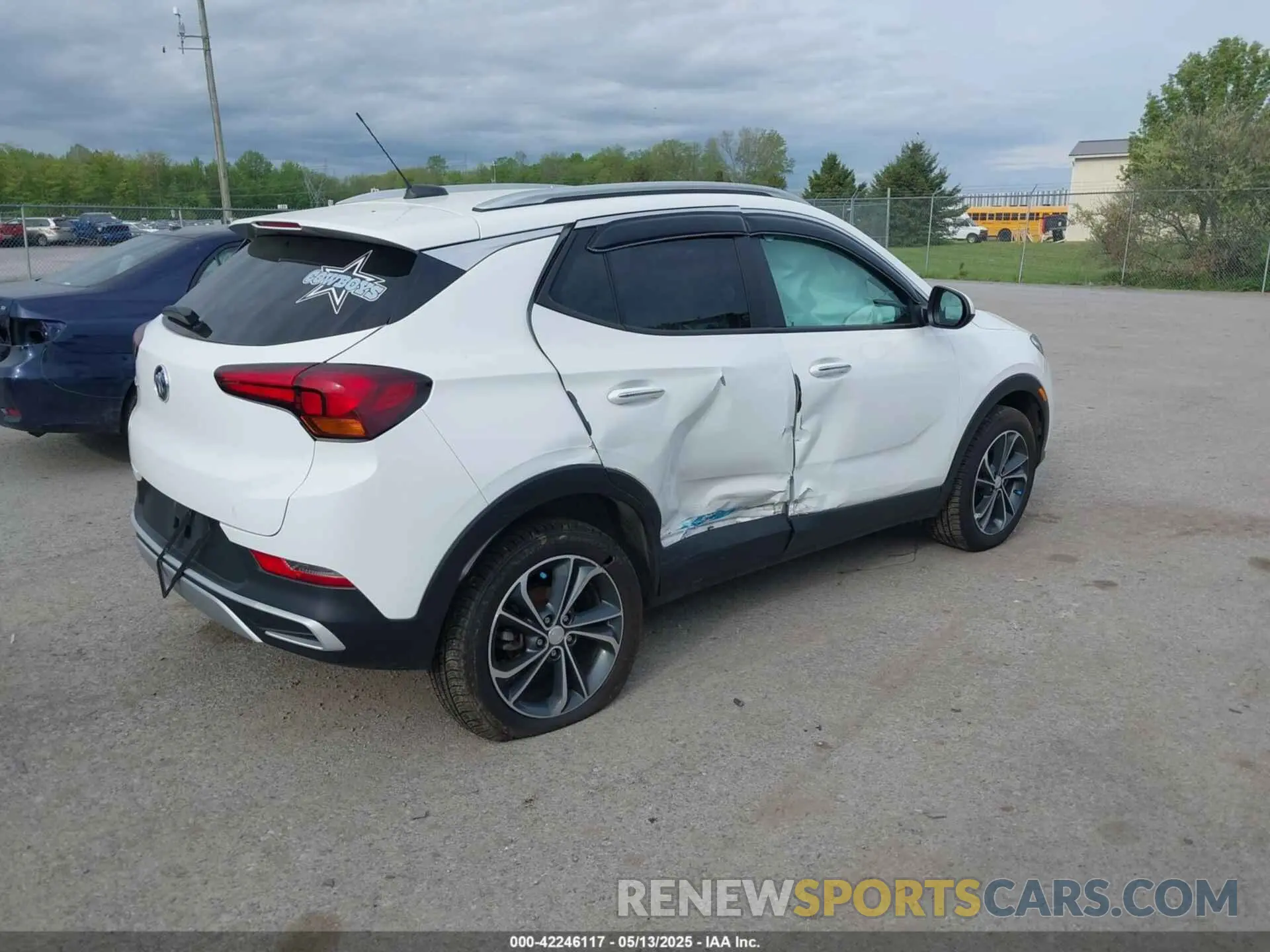 4 Photograph of a damaged car KL4MMESL4MB172854 BUICK ENCORE GX 2021