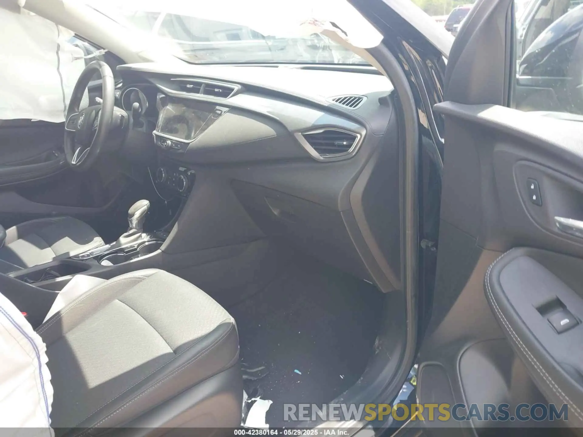 5 Фотография поврежденного автомобиля KL4MMCSL4NB061534 BUICK ENCORE GX 2022