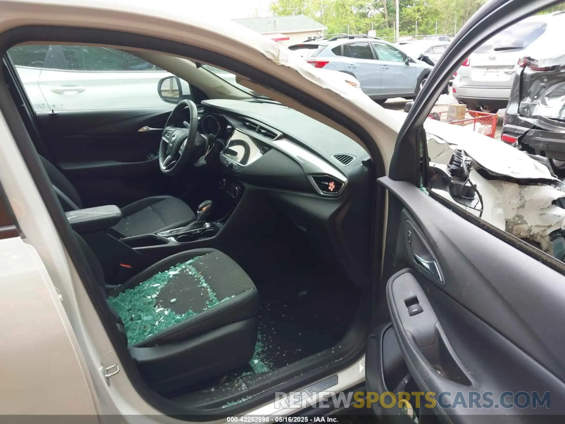 5 Photograph of a damaged car KL4MMCSL6NB076407 BUICK ENCORE GX 2022