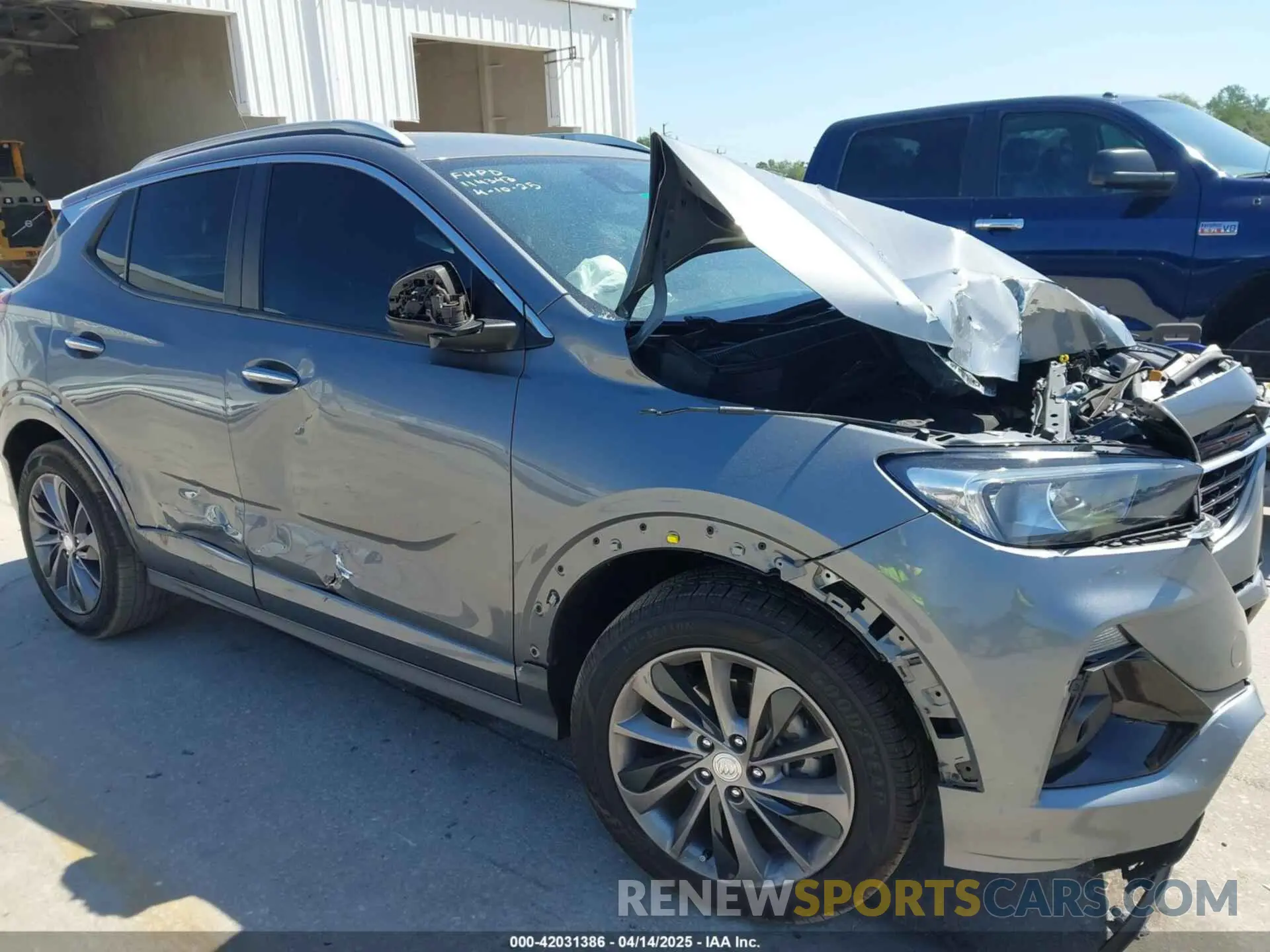 1 Фотография поврежденного автомобиля KL4MMDSL3NB049347 BUICK ENCORE GX 2022