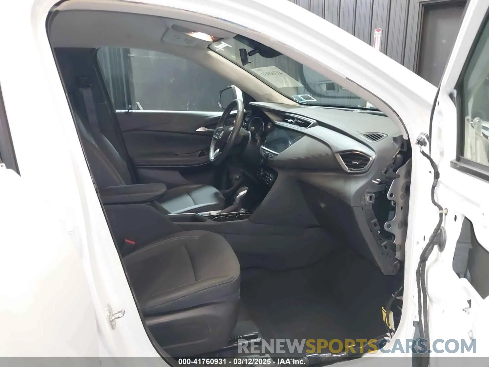 5 Фотография поврежденного автомобиля KL4MMDSL8NB144132 BUICK ENCORE GX 2022