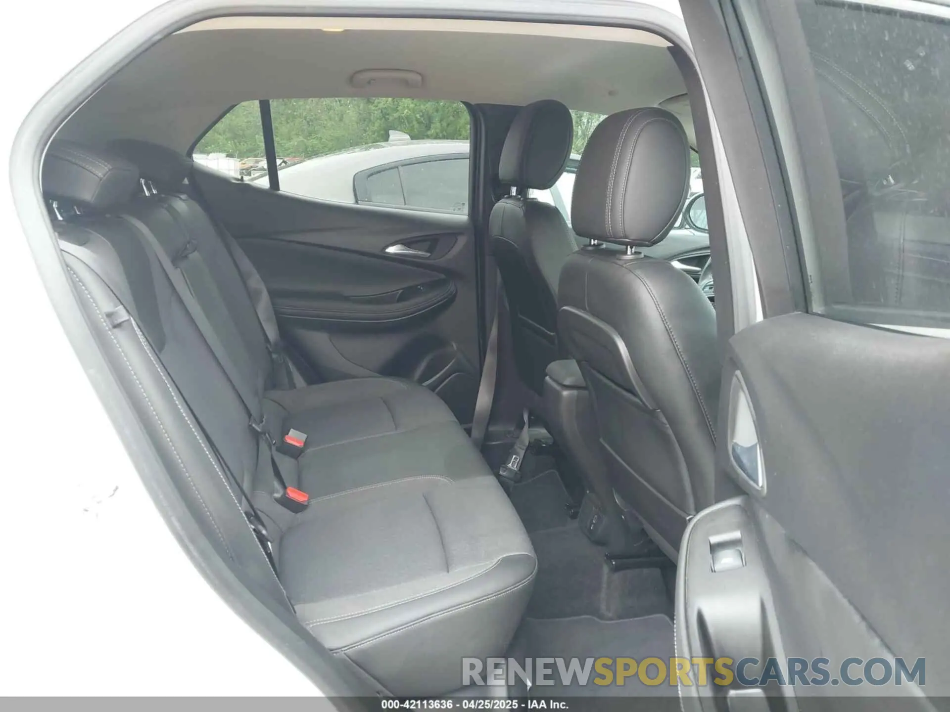 8 Фотография поврежденного автомобиля KL4MMESL4NB122084 BUICK ENCORE GX 2022
