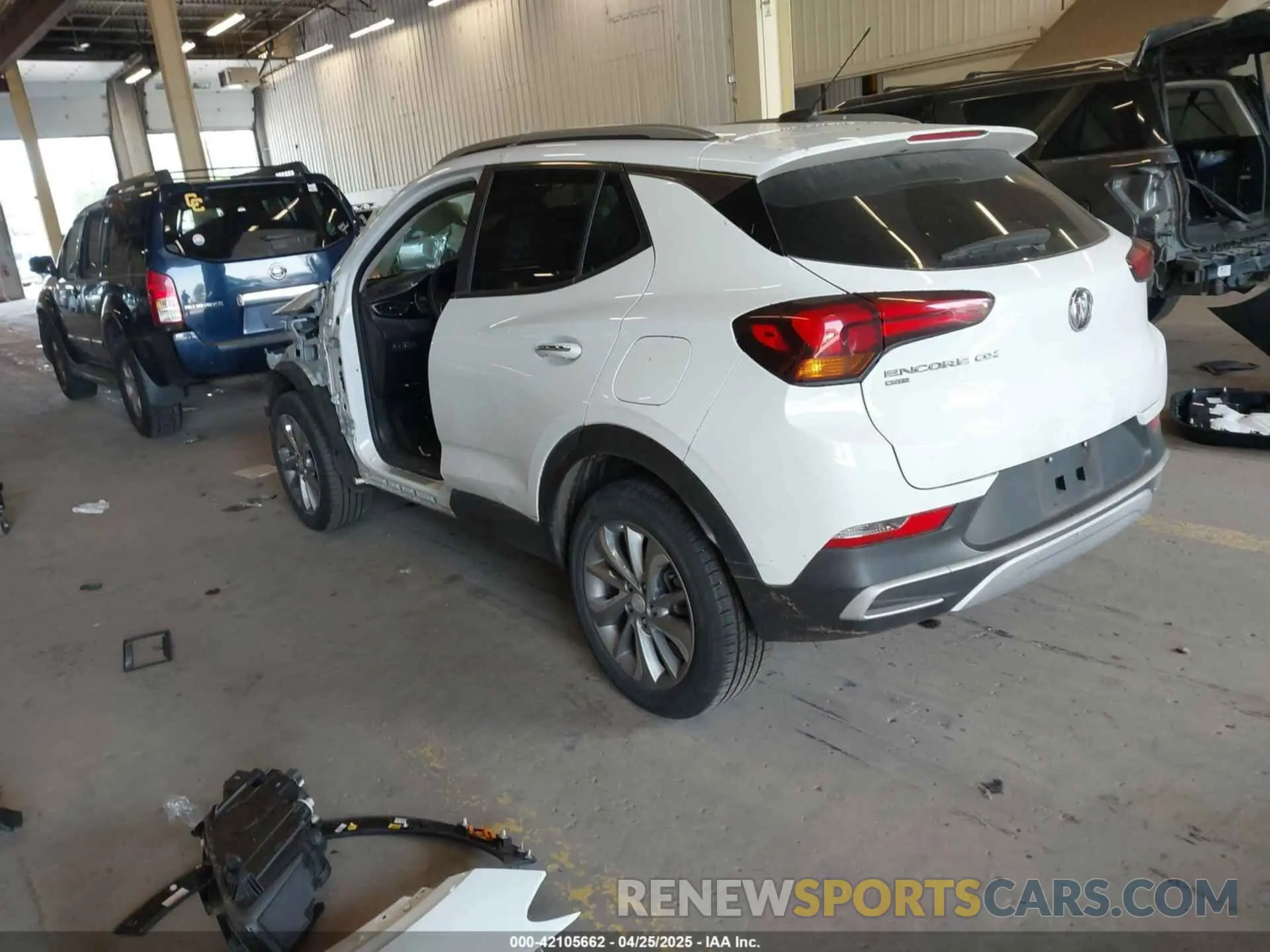 3 Фотография поврежденного автомобиля KL4MMESL9NB011479 BUICK ENCORE GX 2022