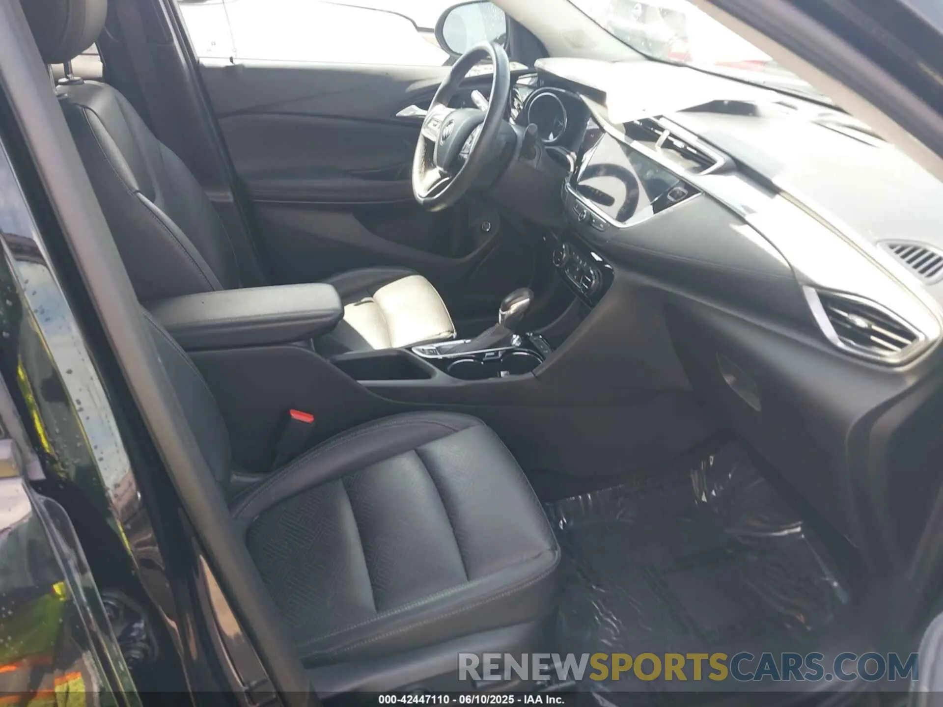 5 Фотография поврежденного автомобиля KL4MMFSL9NB021452 BUICK ENCORE GX 2022