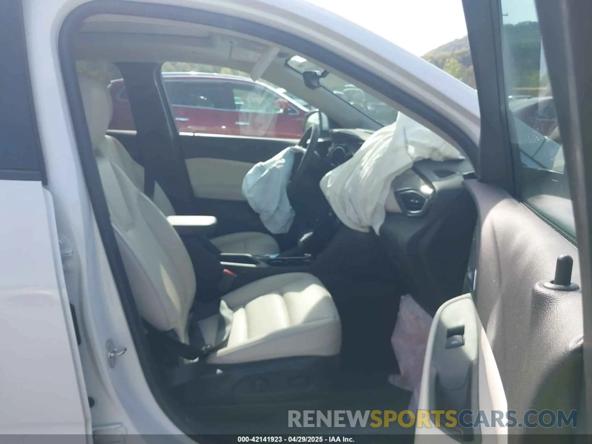 5 Фотография поврежденного автомобиля KL4MMGSL8NB136727 BUICK ENCORE GX 2022