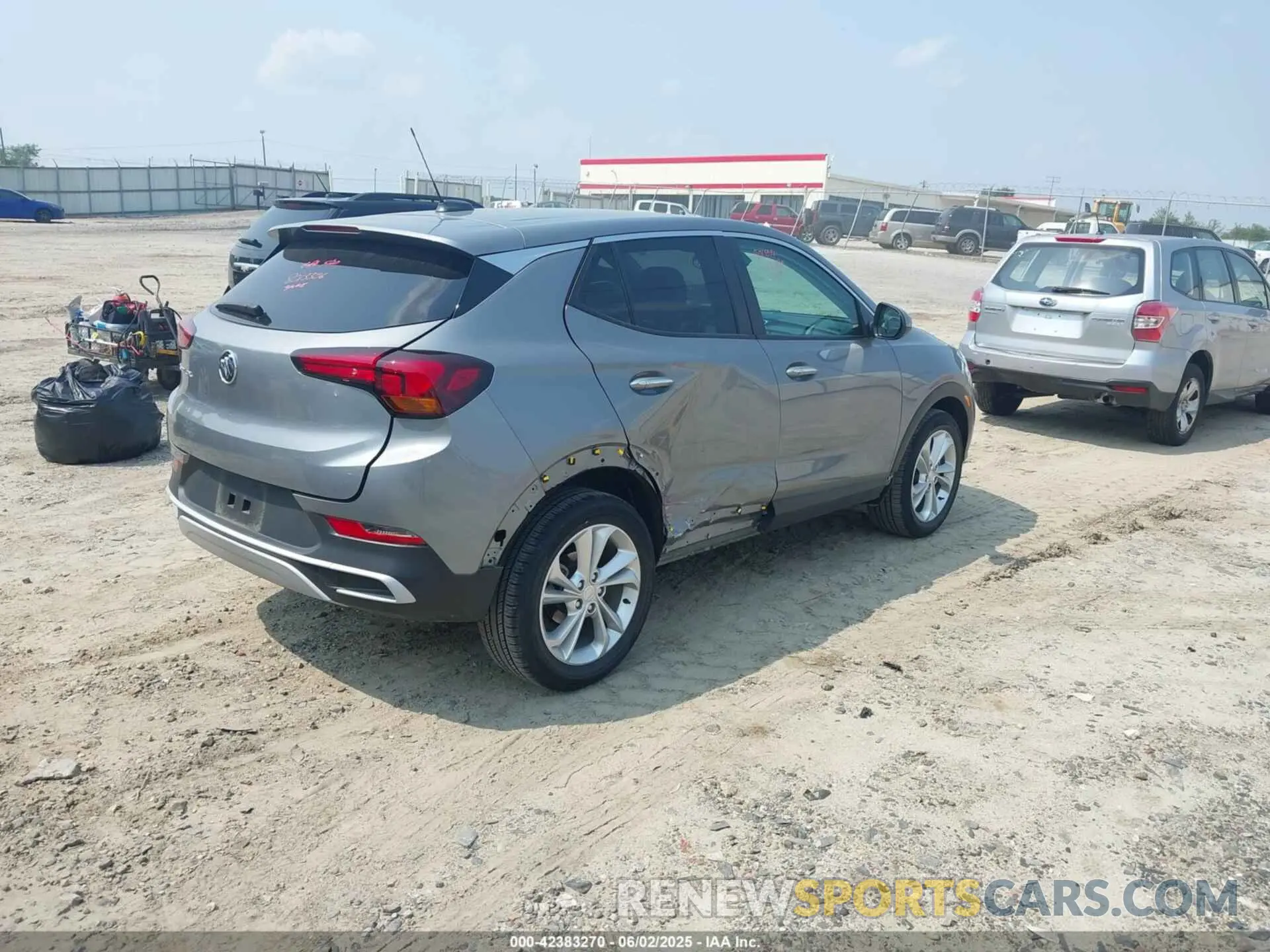 4 Фотография поврежденного автомобиля KL4MMBS28PB145618 BUICK ENCORE GX 2023