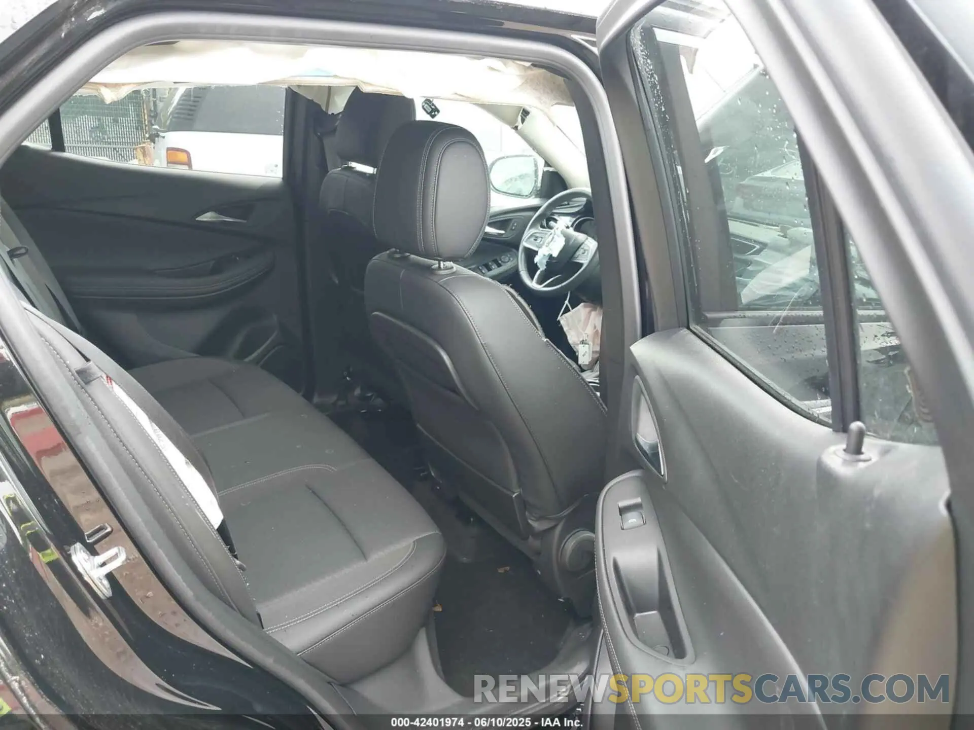 8 Фотография поврежденного автомобиля KL4MMDSL2PB069771 BUICK ENCORE GX 2023