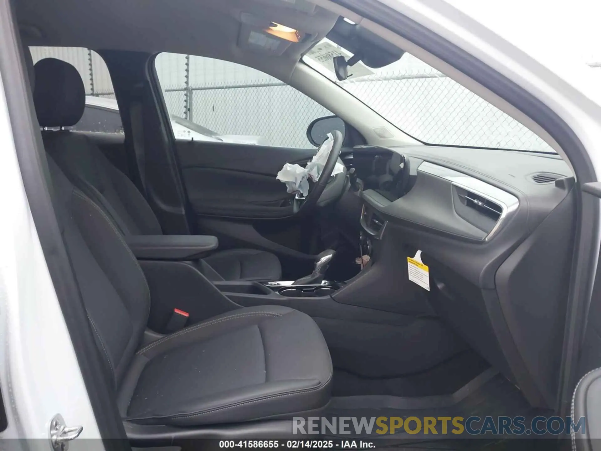 5 Фотография поврежденного автомобиля KL4AMBS25RB173236 BUICK ENCORE GX 2024