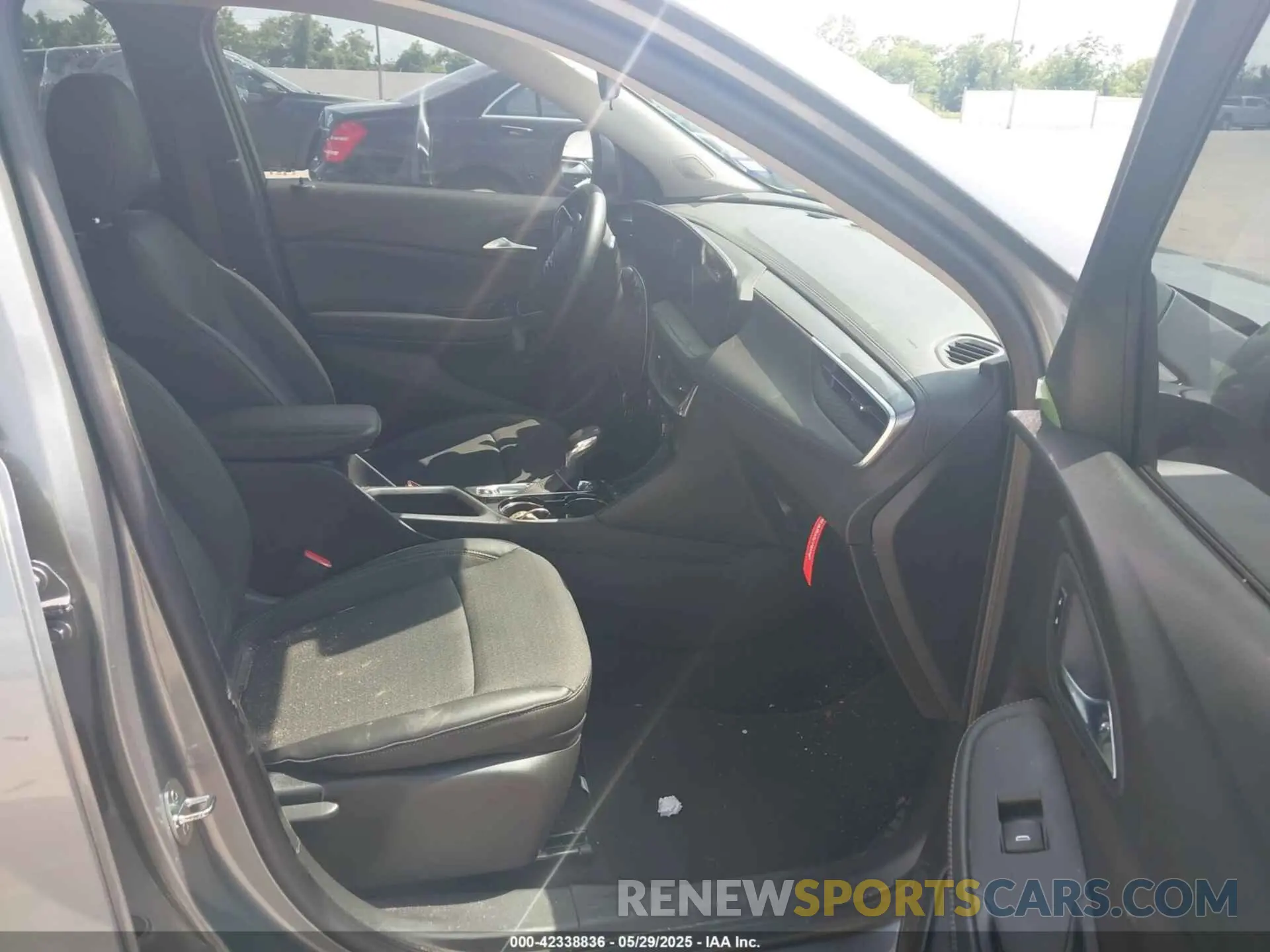 5 Photograph of a damaged car KL4AMBS2XRB014762 BUICK ENCORE GX 2024