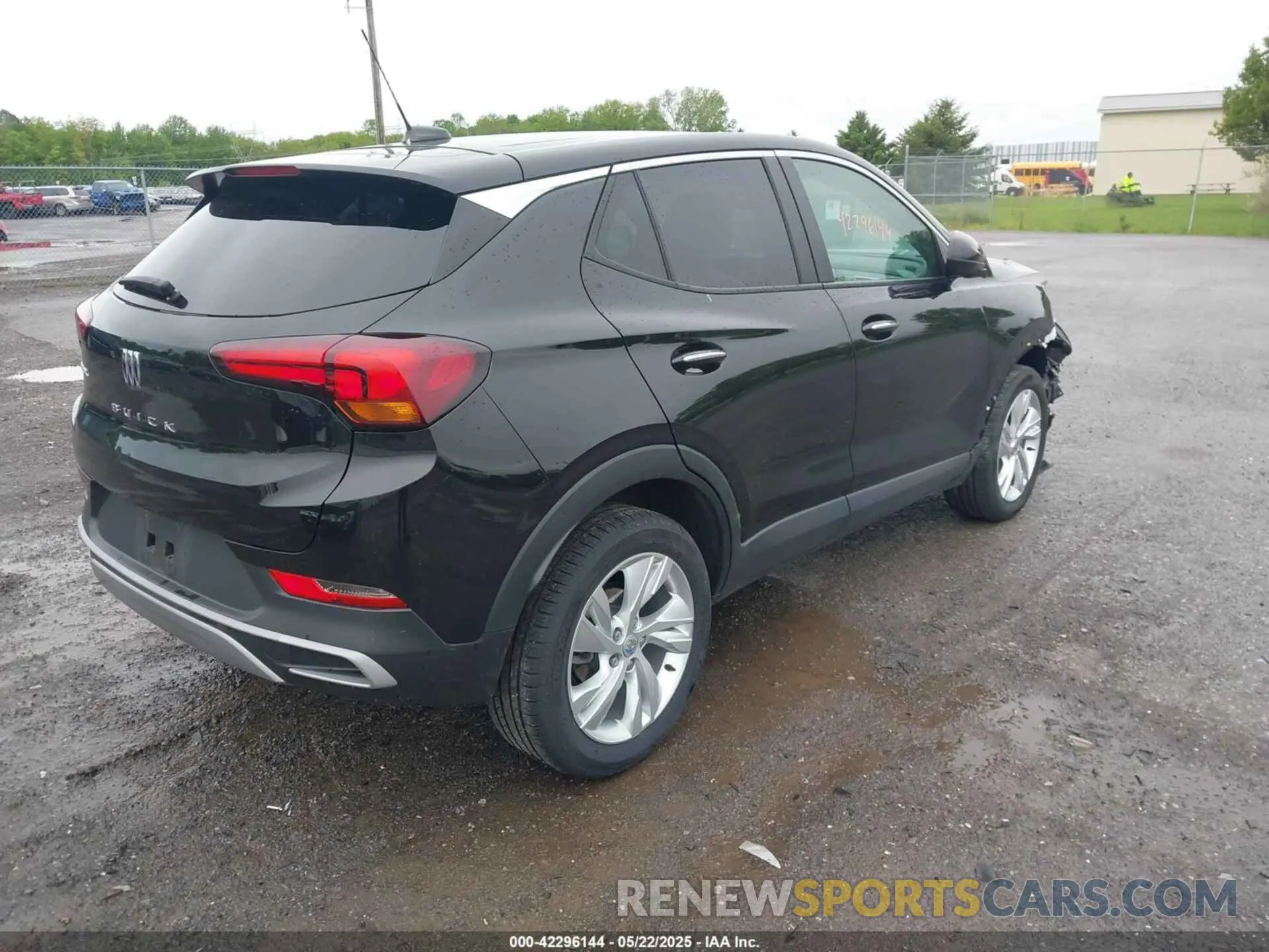 4 Фотография поврежденного автомобиля KL4AMCSL3RB141383 BUICK ENCORE GX 2024