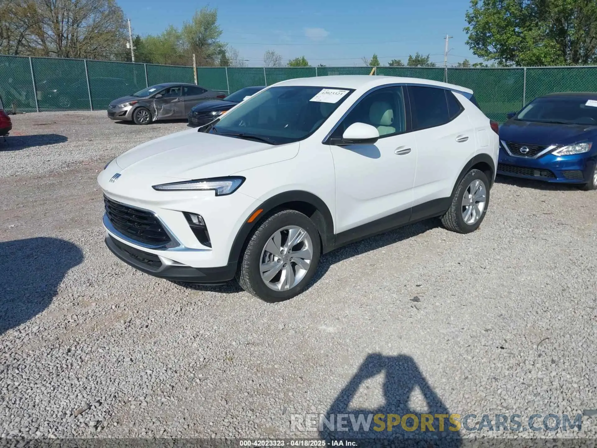 2 Фотография поврежденного автомобиля KL4AMCSL4RB003173 BUICK ENCORE GX 2024