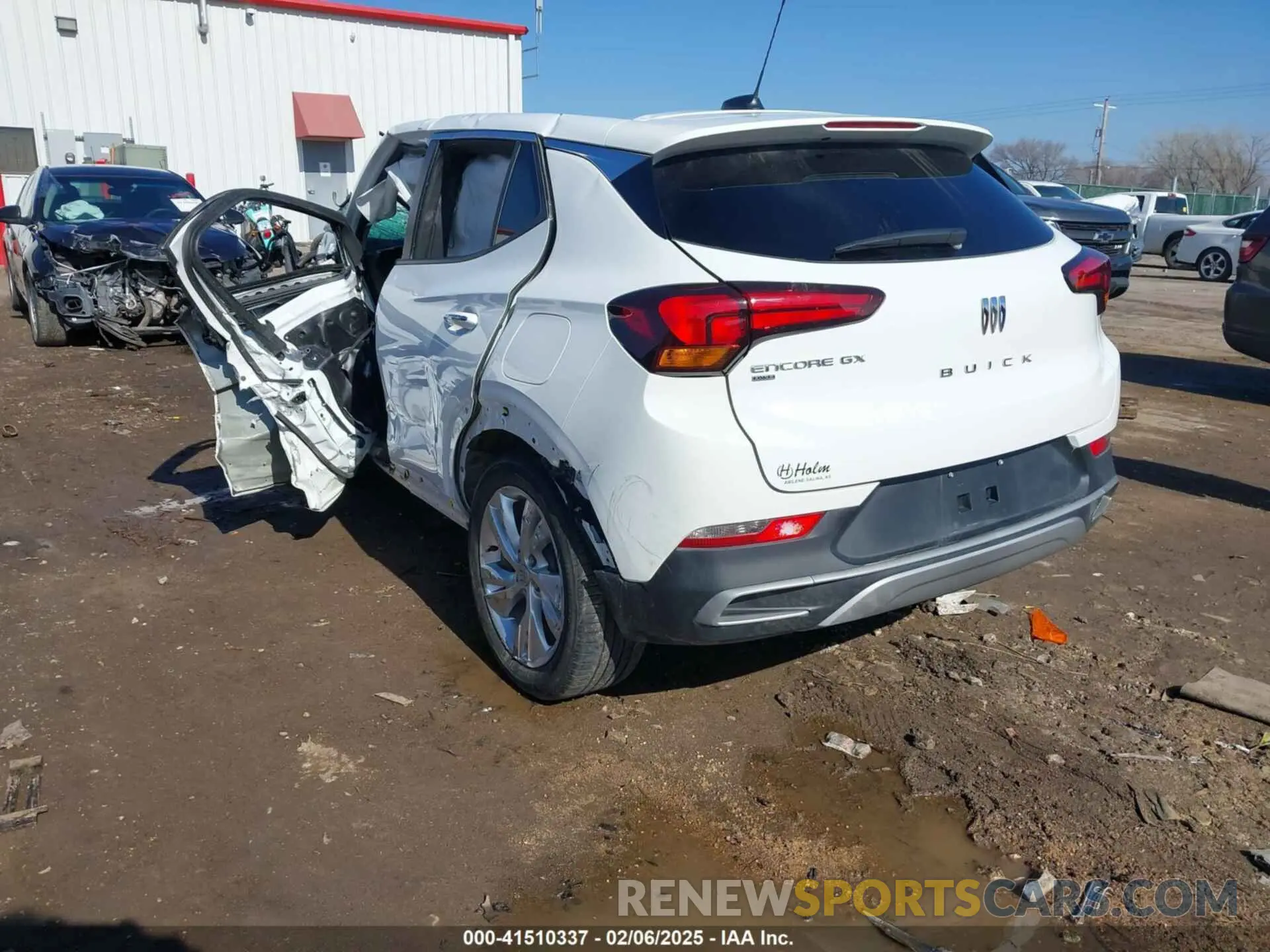 3 Фотография поврежденного автомобиля KL4AMCSL7RB004379 BUICK ENCORE GX 2024