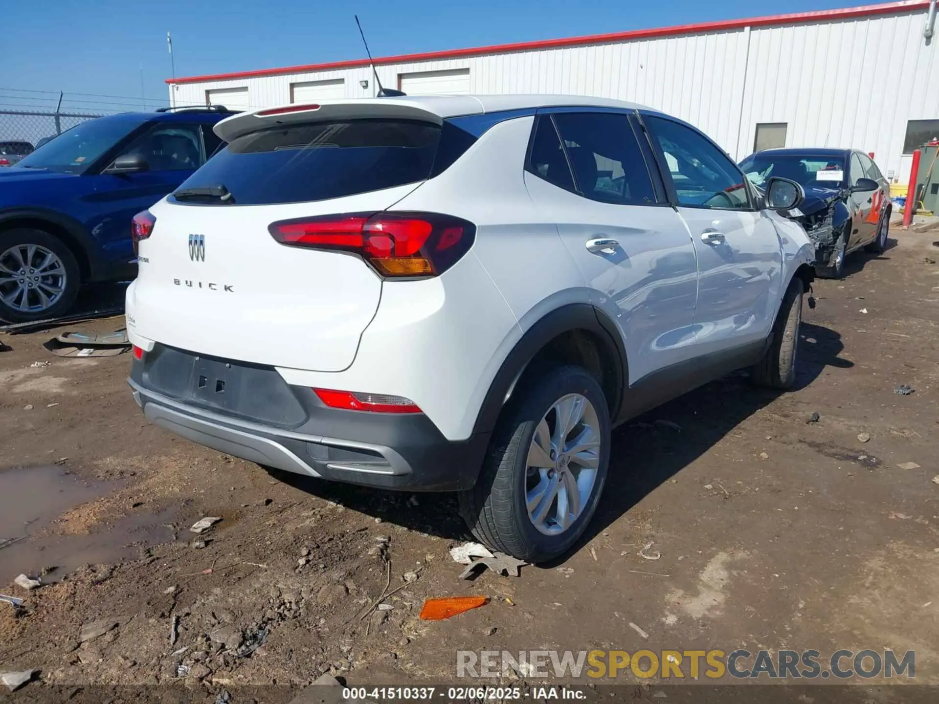 4 Фотография поврежденного автомобиля KL4AMCSL7RB004379 BUICK ENCORE GX 2024