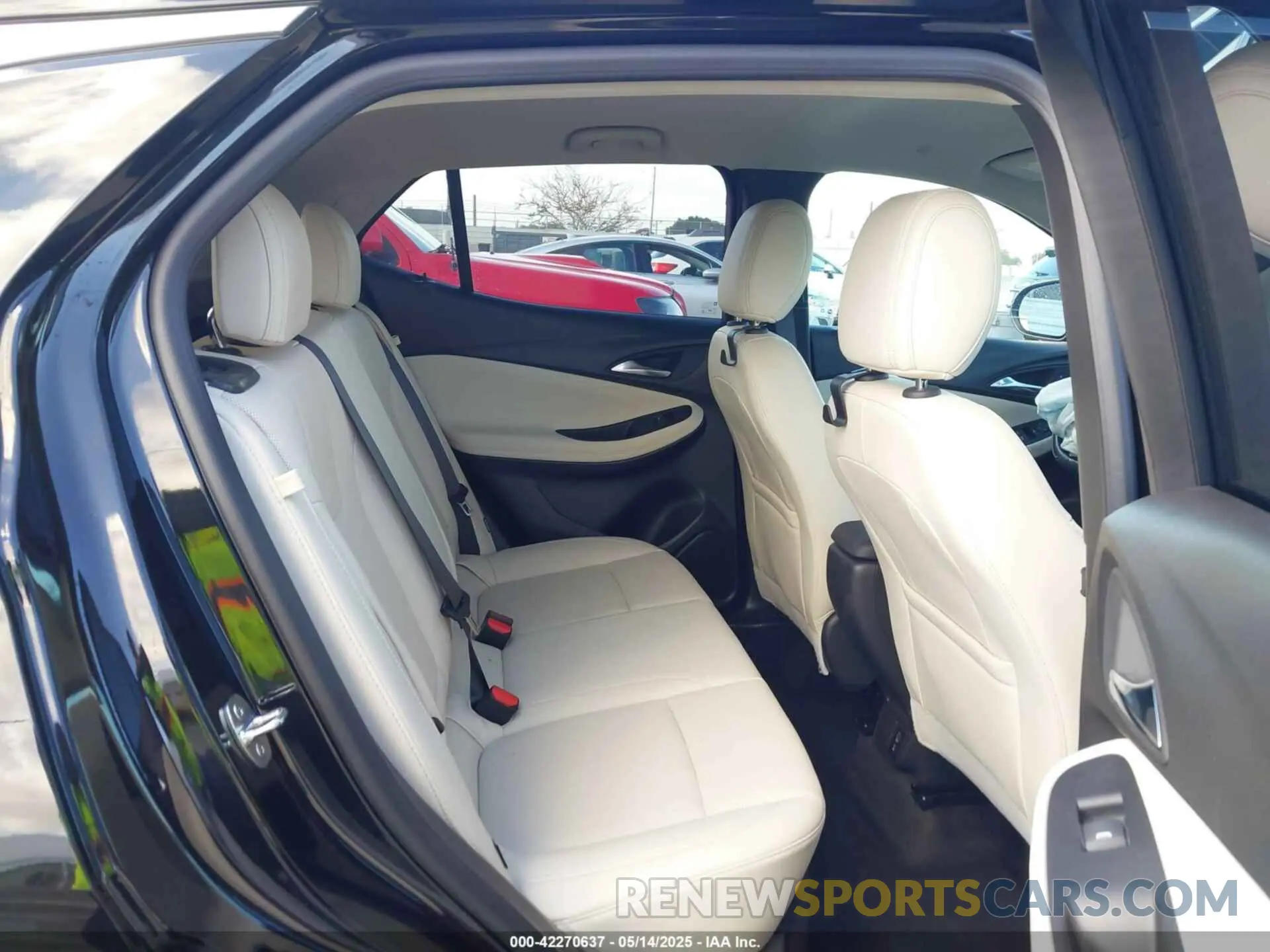 8 Фотография поврежденного автомобиля KL4AMDSL6RB044975 BUICK ENCORE GX 2024
