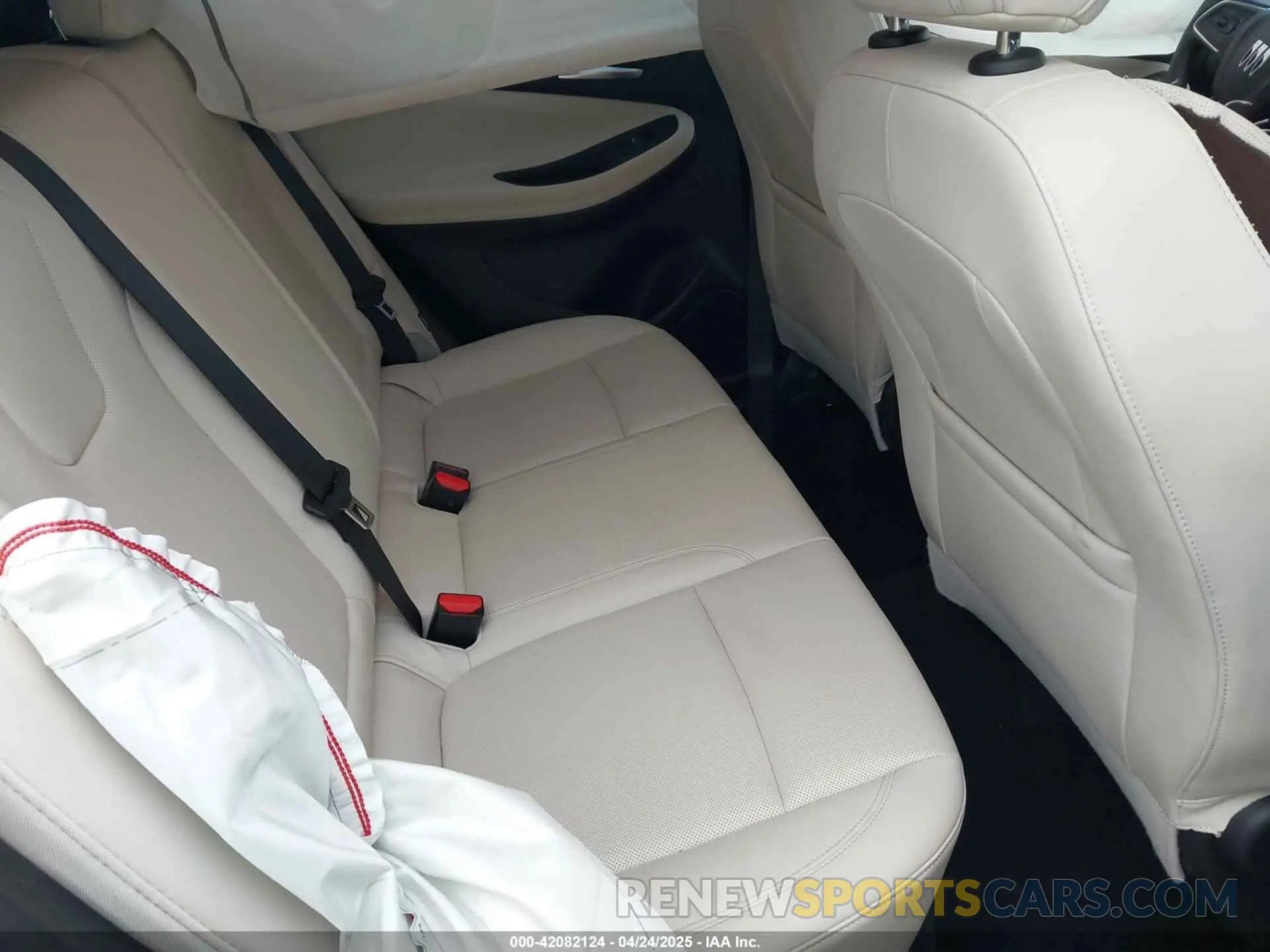 8 Фотография поврежденного автомобиля KL4AMESL2RB007976 BUICK ENCORE GX 2024