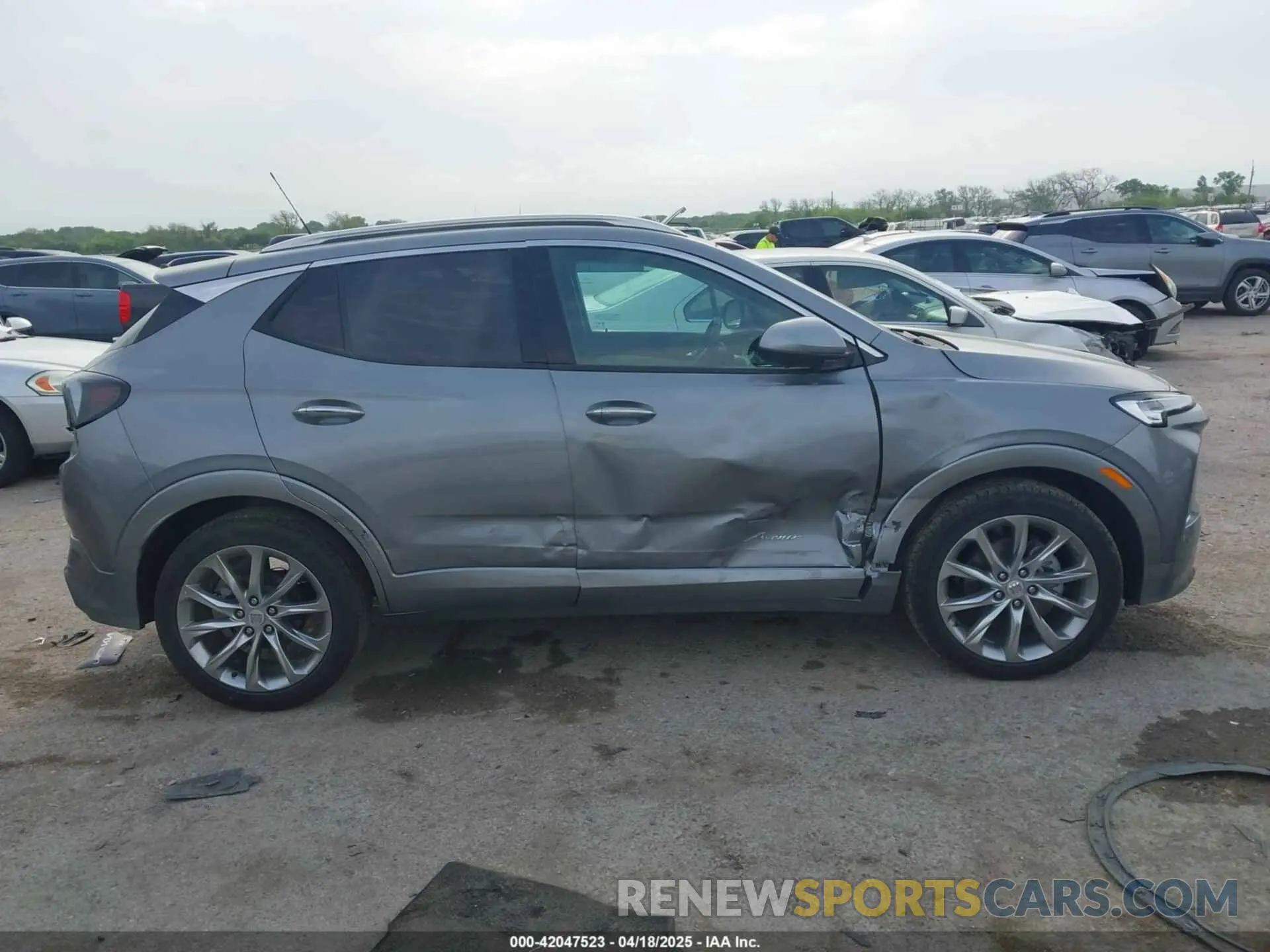 13 Фотография поврежденного автомобиля KL4AMFSL5RB138471 BUICK ENCORE GX 2024