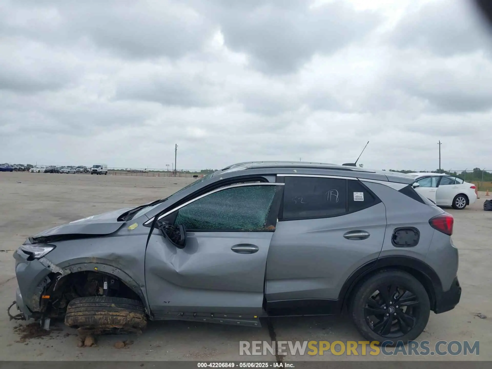 13 Фотография поврежденного автомобиля KL4AMDSL4SB079651 BUICK ENCORE GX 2025