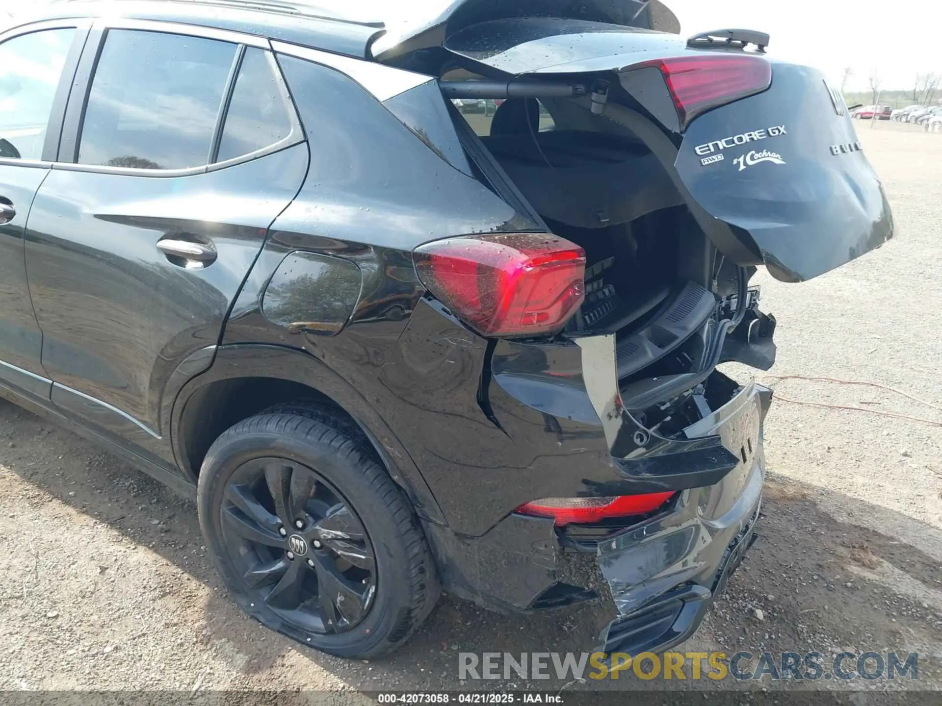 18 Фотография поврежденного автомобиля KL4AMESL4SB030679 BUICK ENCORE GX 2025