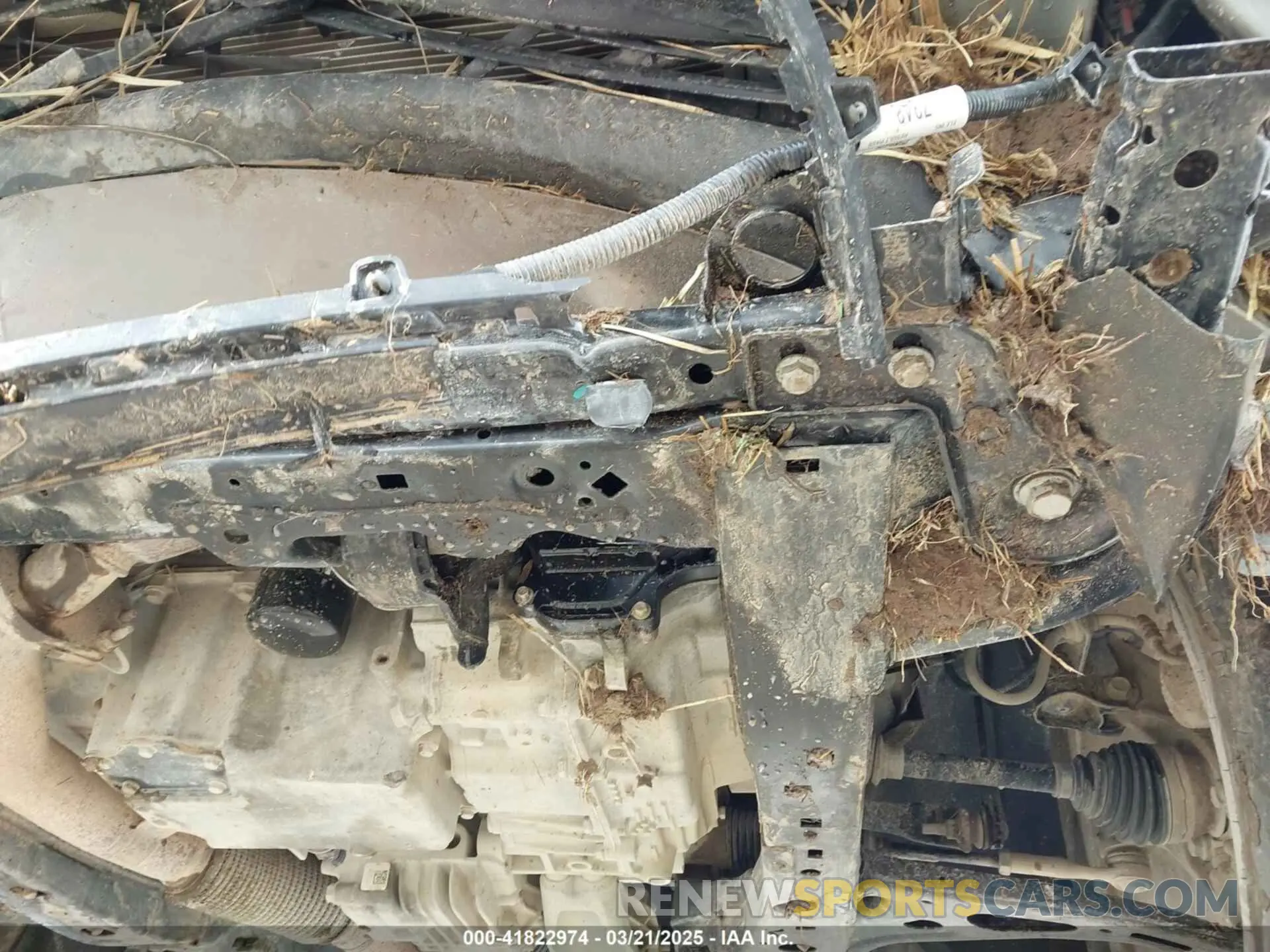 18 Photograph of a damaged car LRBFX2SA1KD038600 BUICK ENVISION 2019