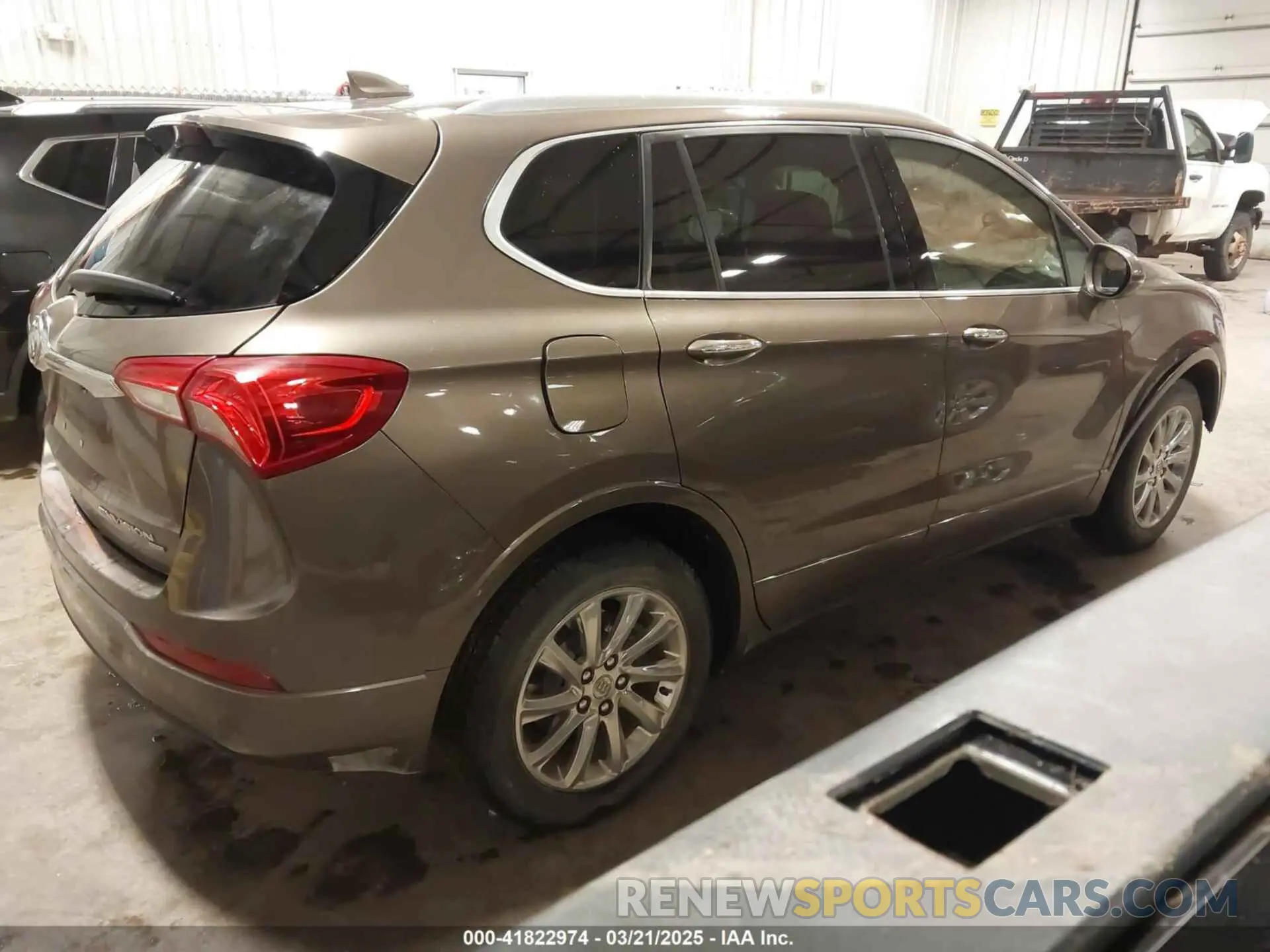 4 Photograph of a damaged car LRBFX2SA1KD038600 BUICK ENVISION 2019