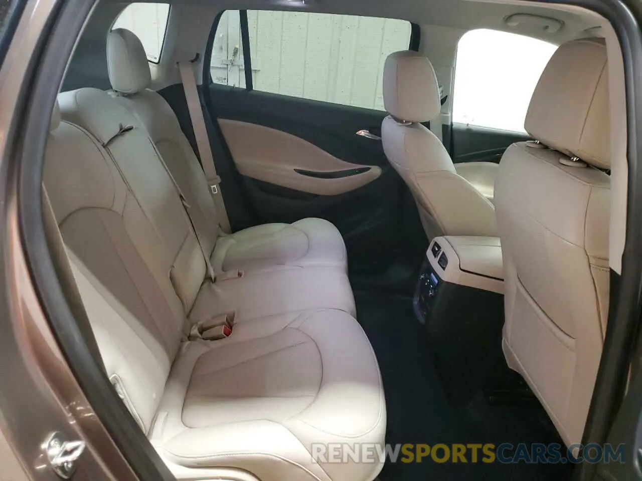 11 Фотография поврежденного автомобиля LRBFX2SA3KD125625 BUICK ENVISION 2019