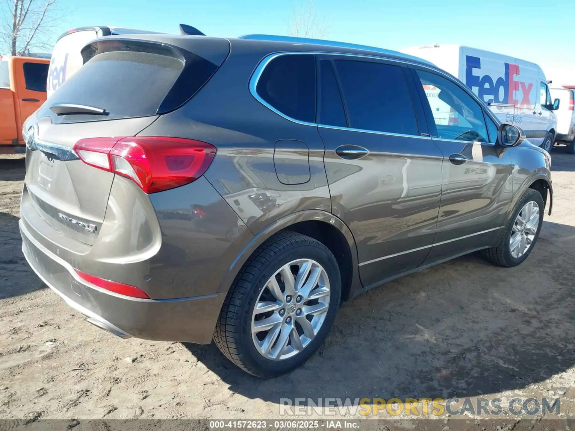 4 Фотография поврежденного автомобиля LRBFX3SX4KD012082 BUICK ENVISION 2019